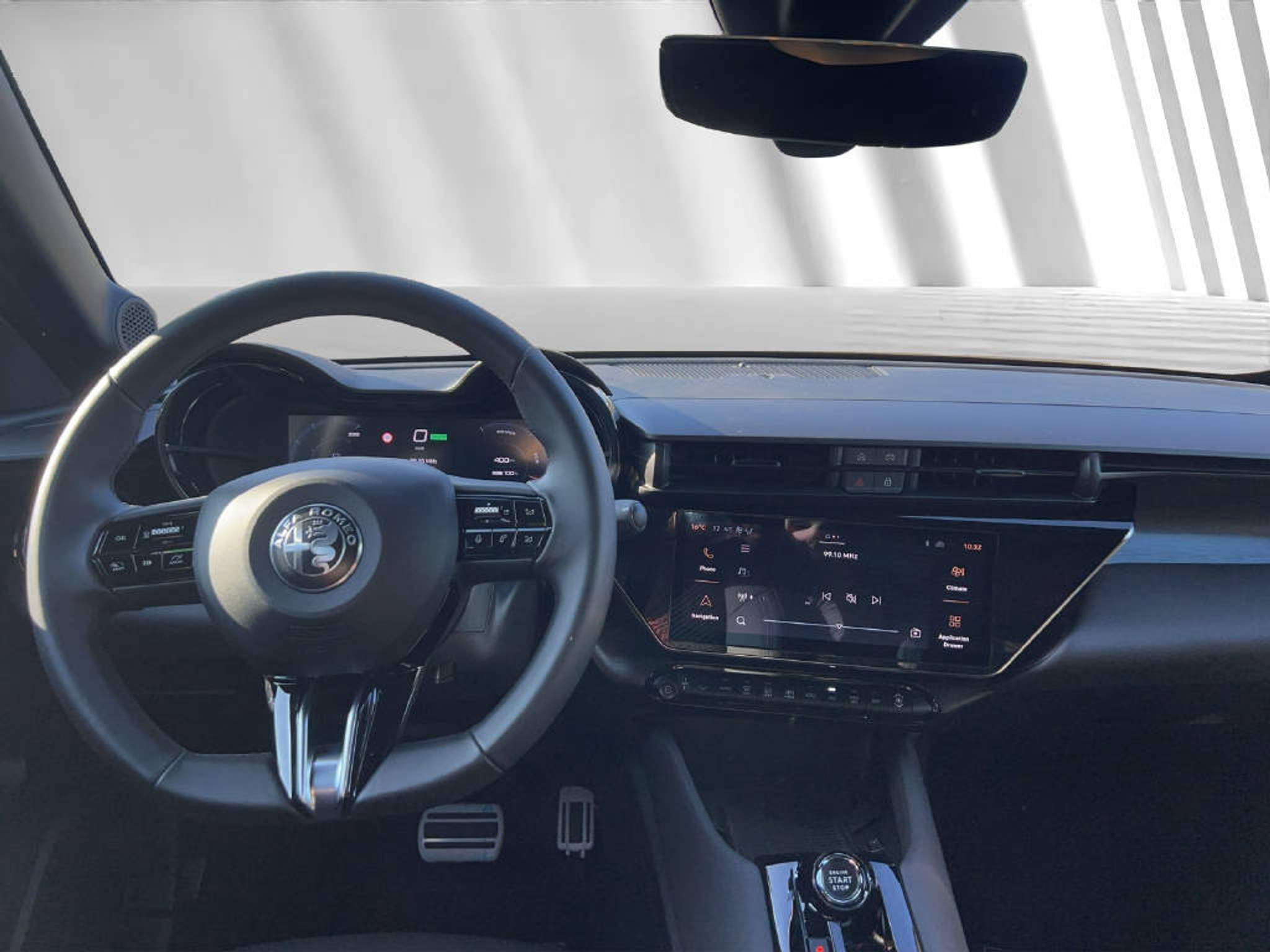 listing desktop thumbnail image 4