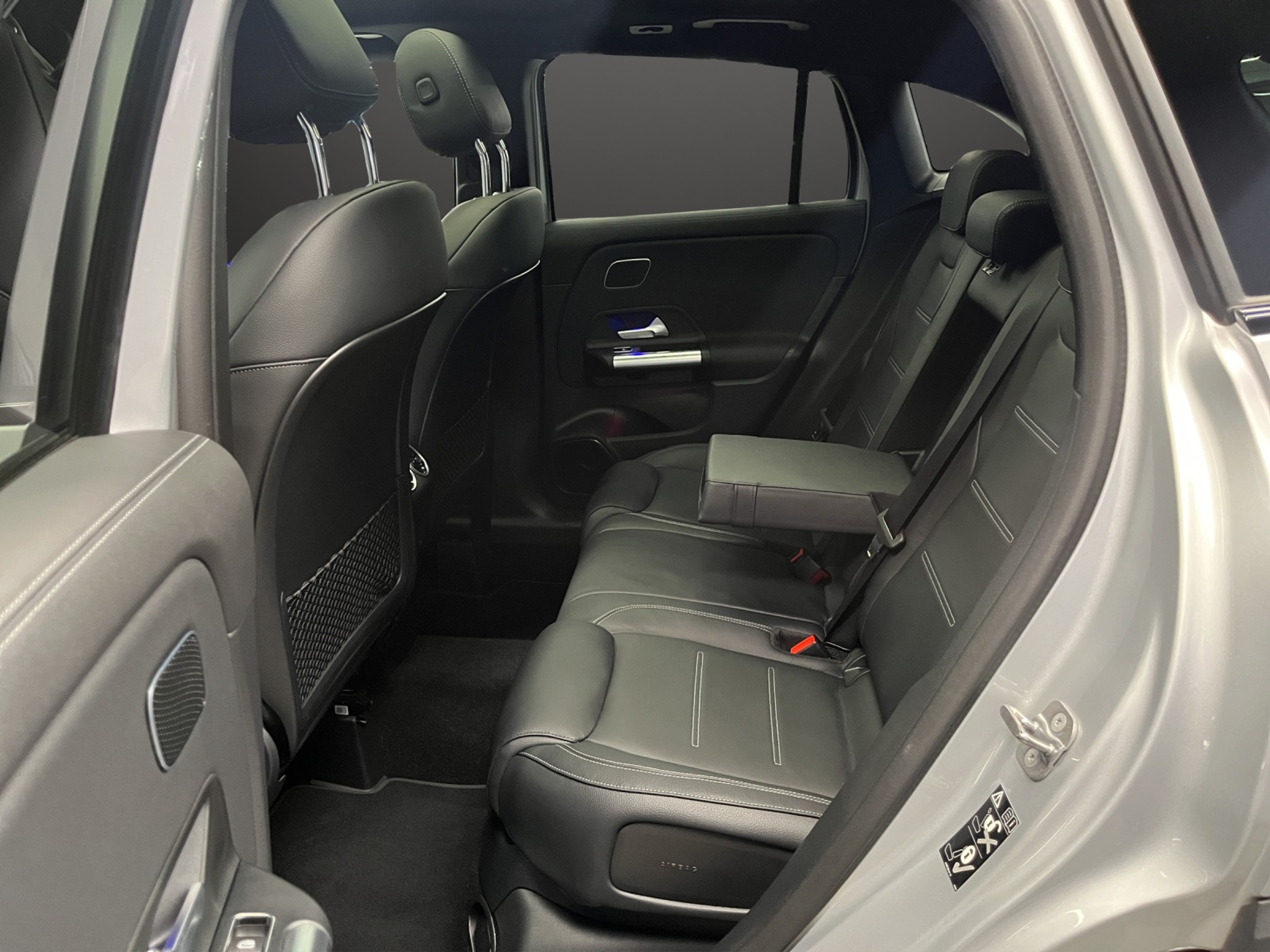 listing desktop thumbnail image 7