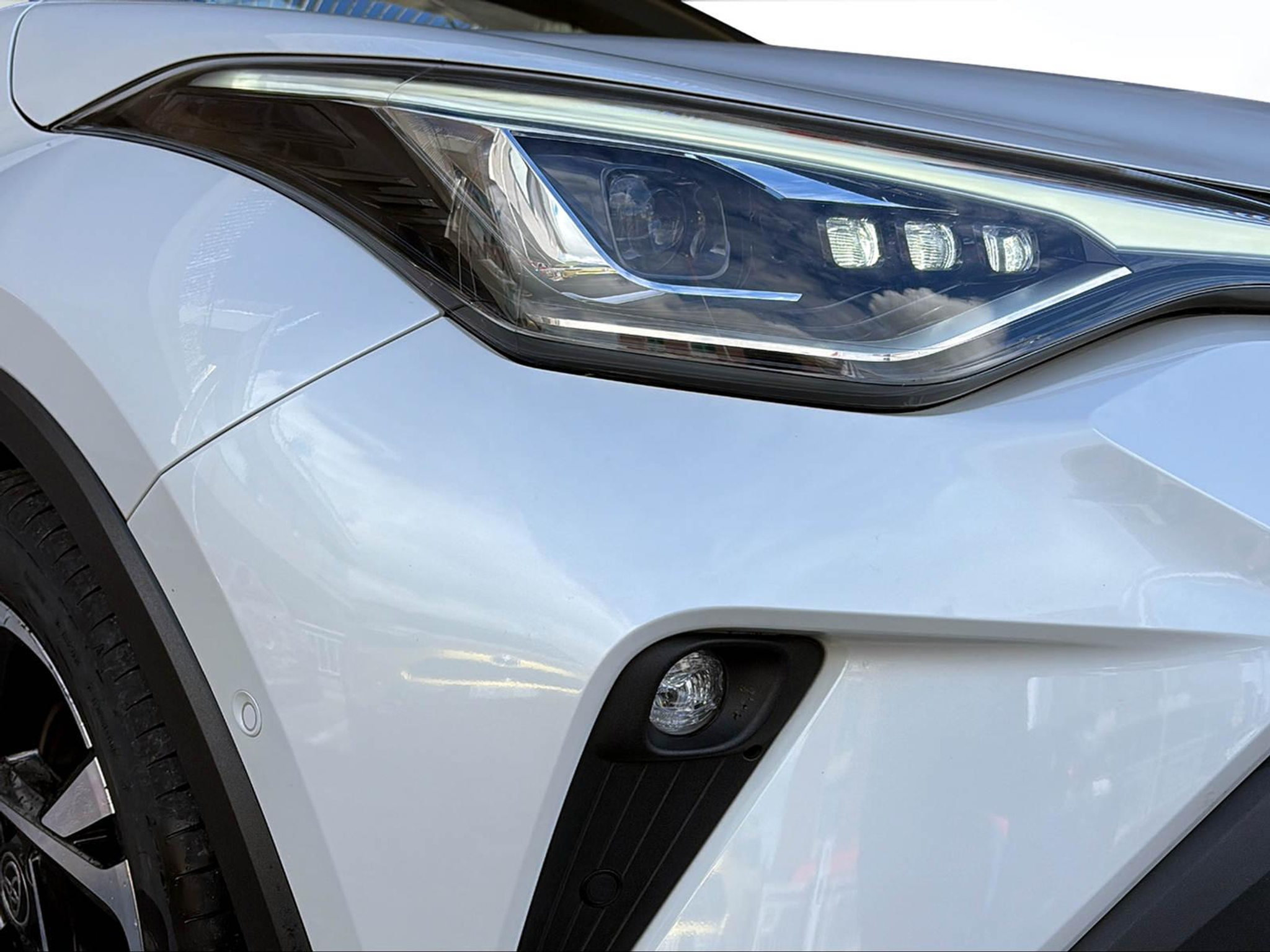 listing desktop thumbnail image 10