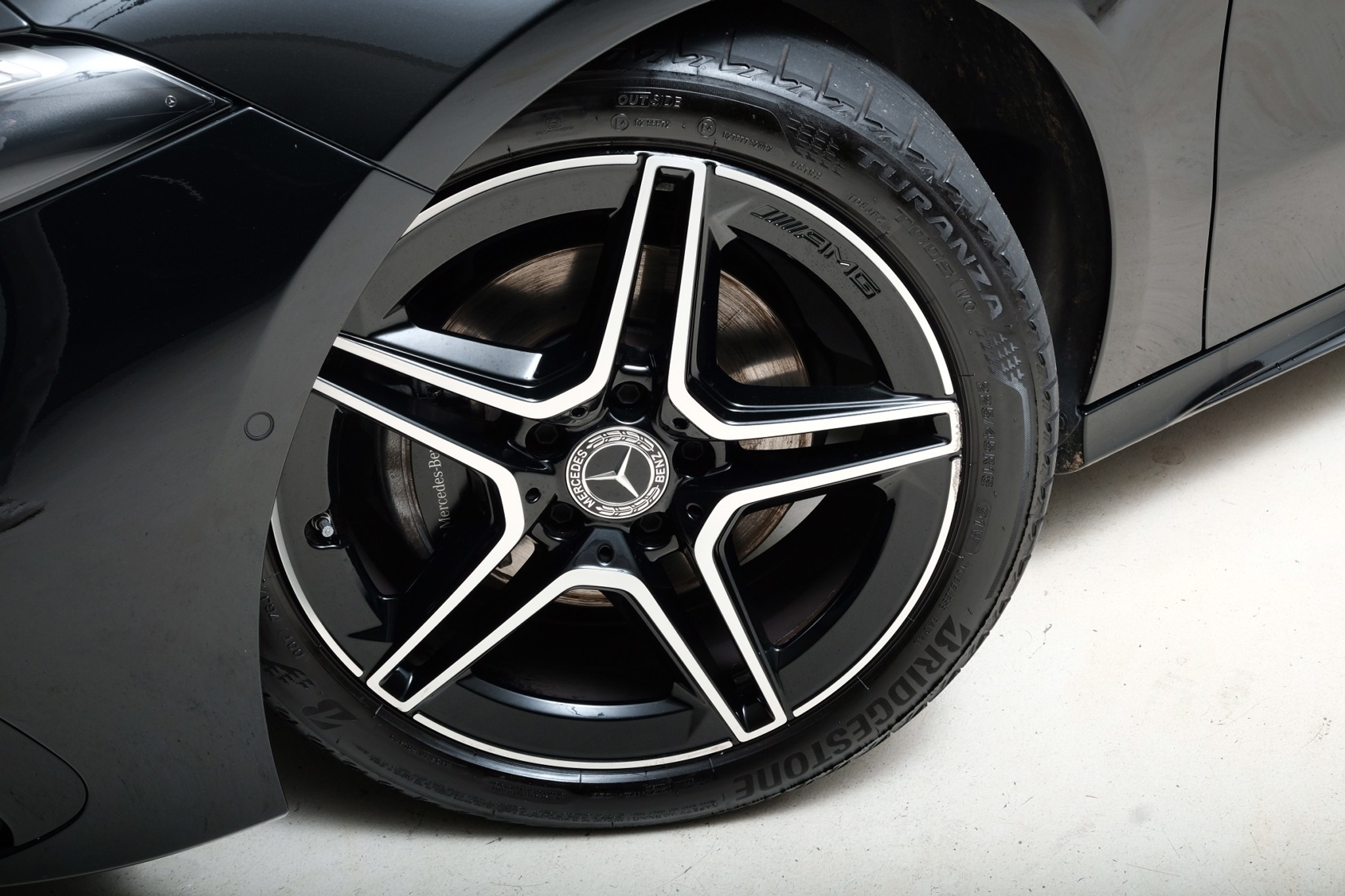 listing desktop thumbnail image 1