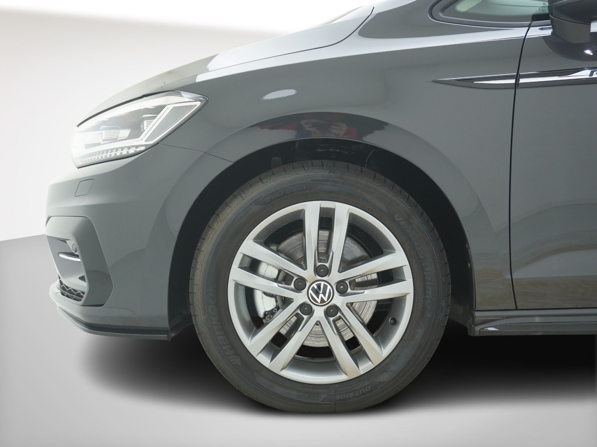 listing desktop thumbnail image 9