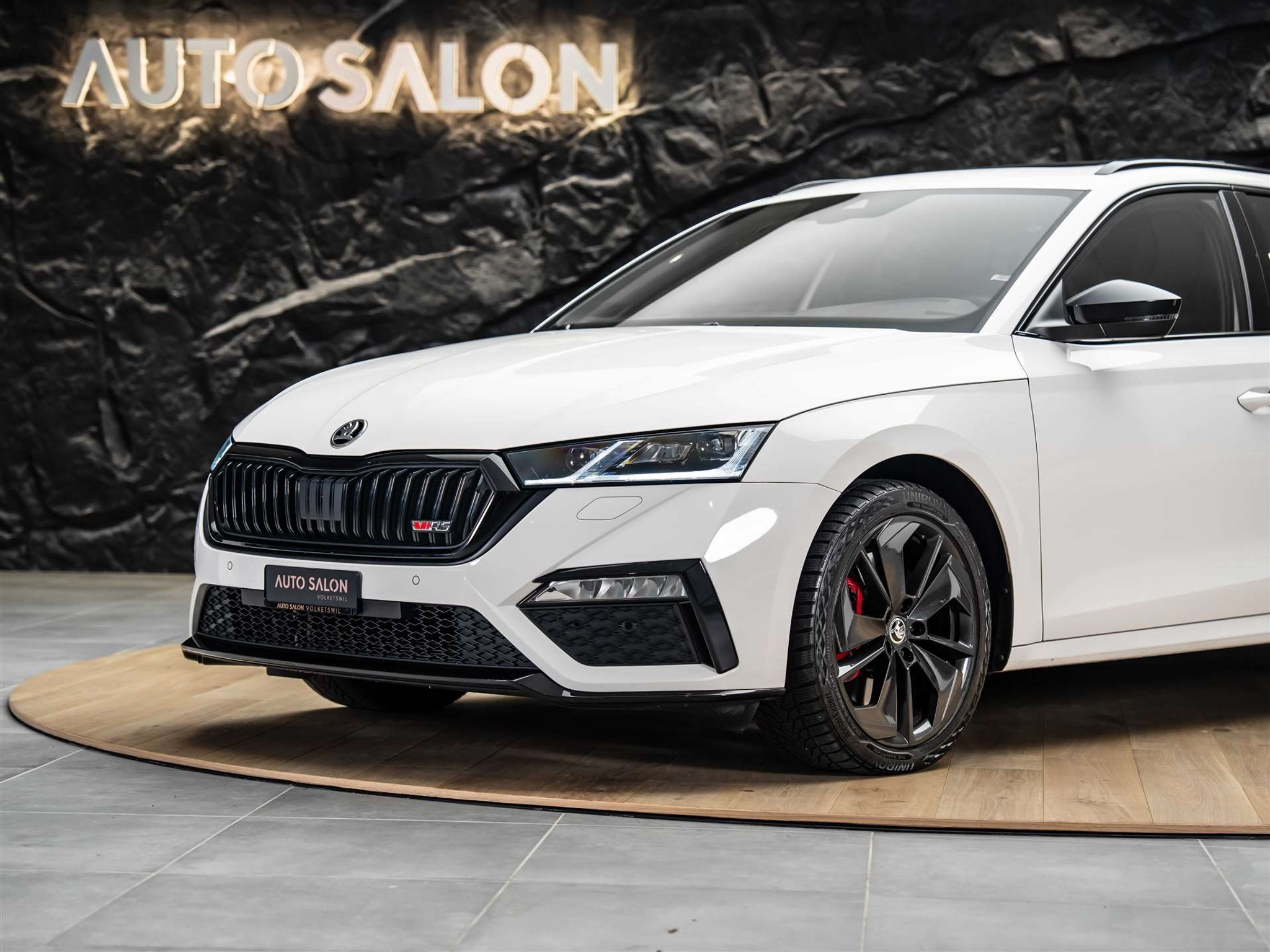 listing desktop thumbnail image 18