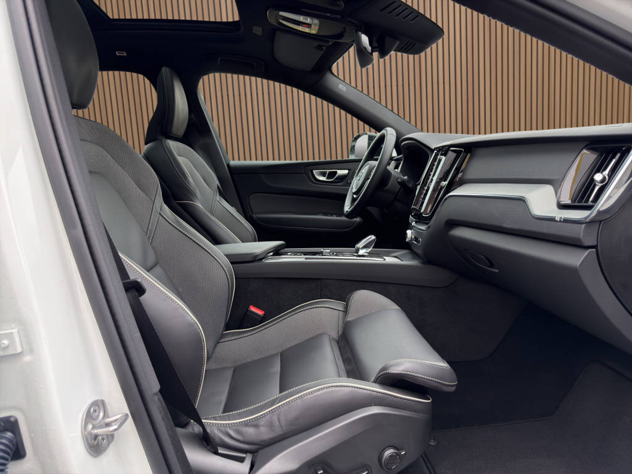 listing desktop thumbnail image 20