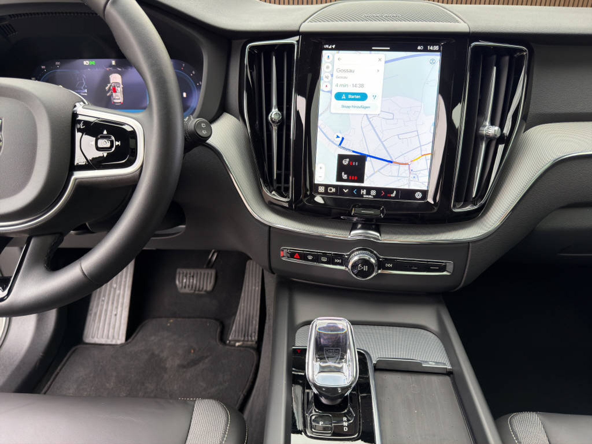 listing desktop thumbnail image 15