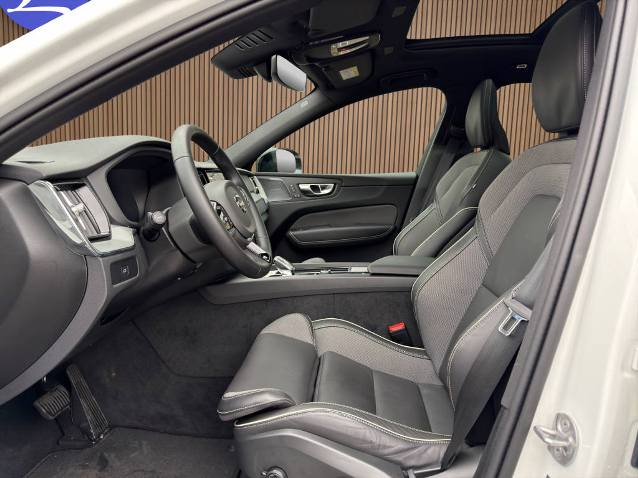 listing desktop thumbnail image 19