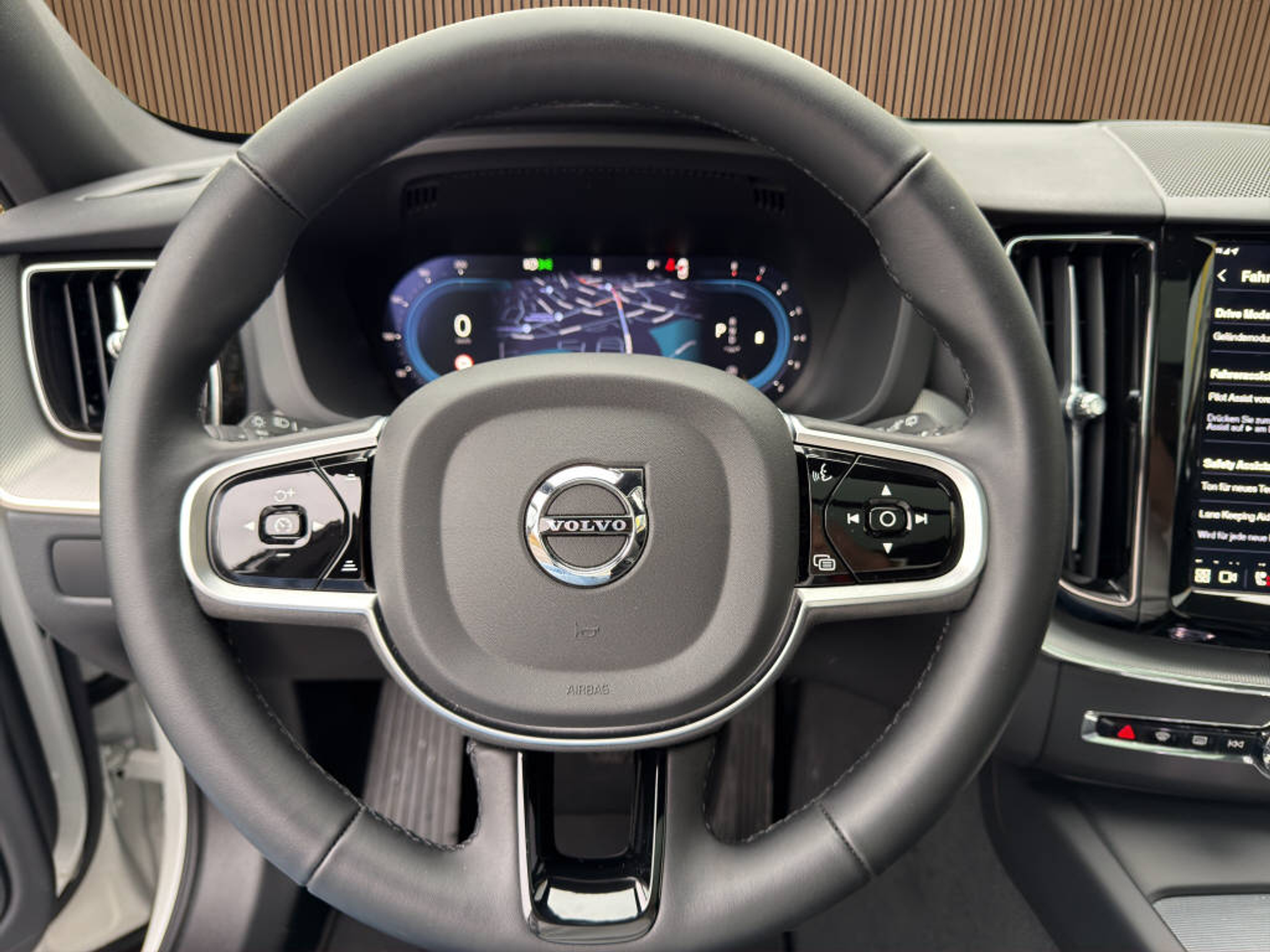 listing desktop thumbnail image 10