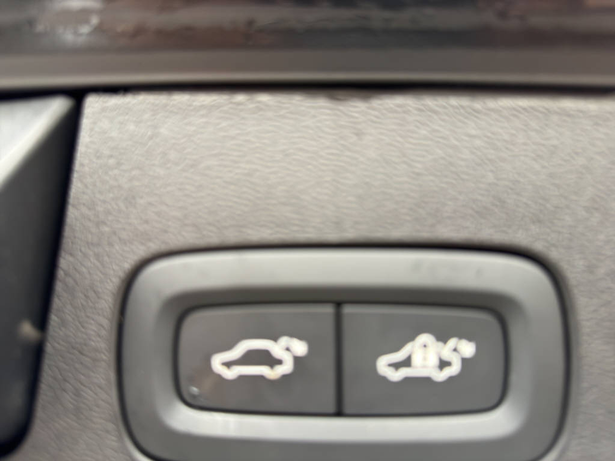 listing desktop thumbnail image 25