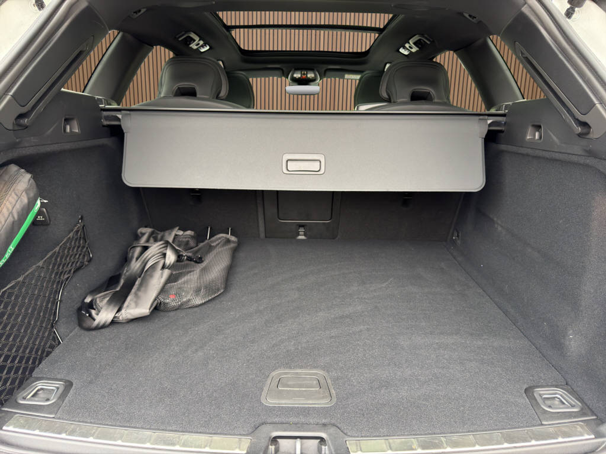 listing desktop thumbnail image 17