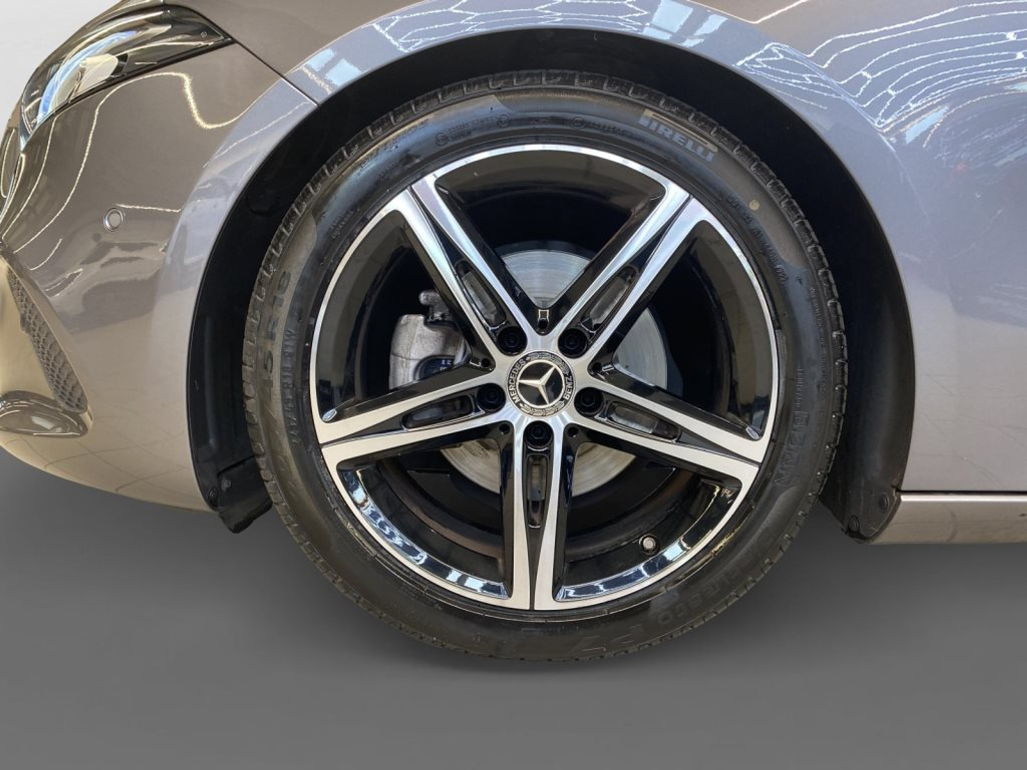 listing desktop thumbnail image 5