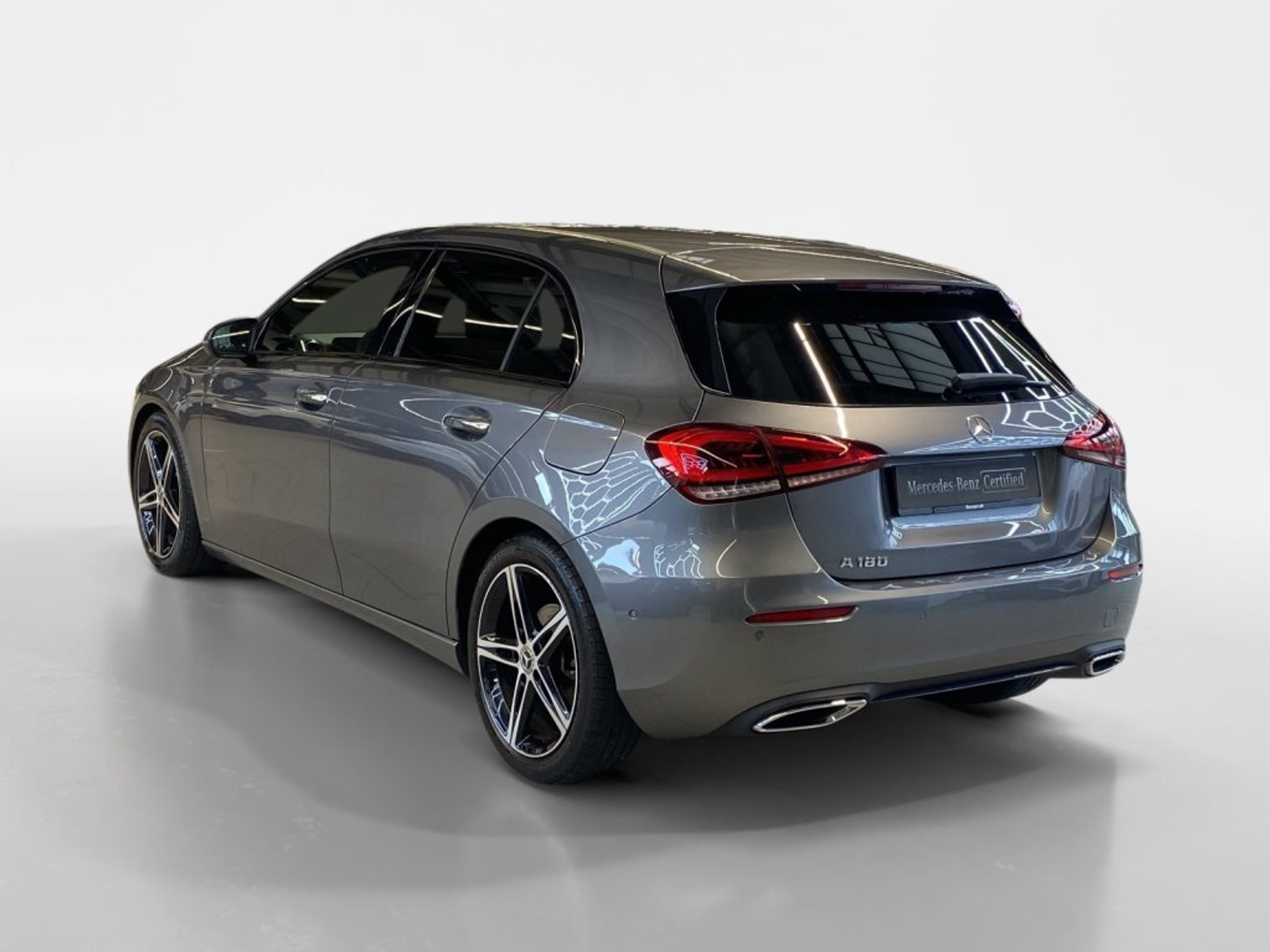 listing desktop thumbnail image 3