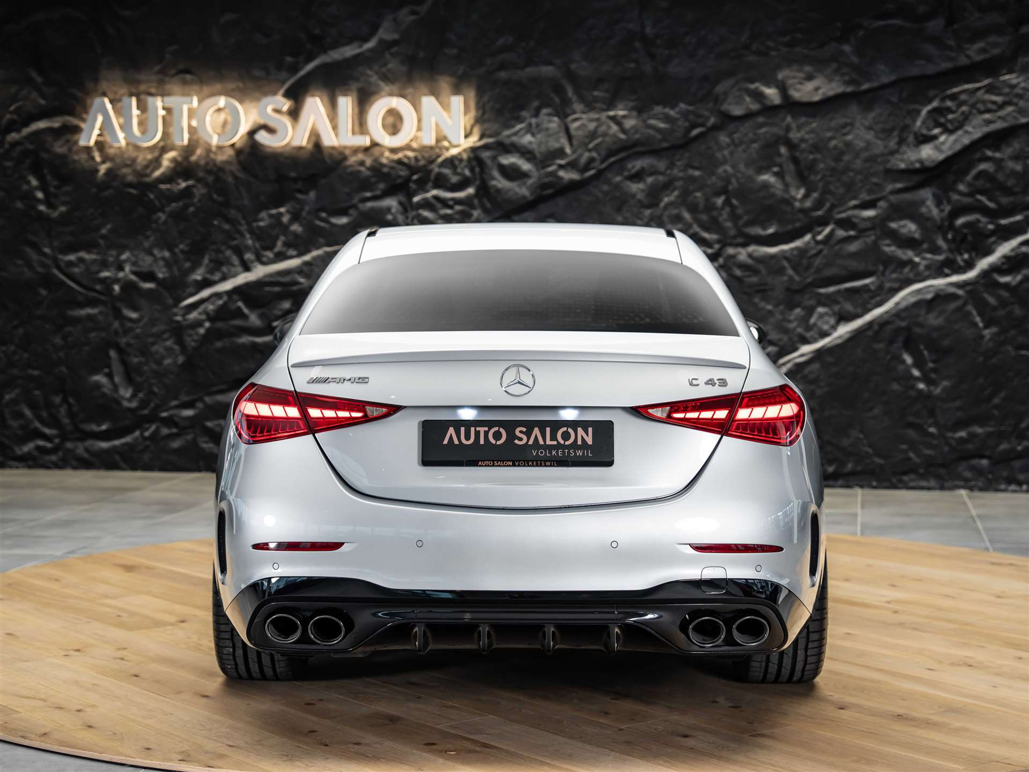 listing desktop thumbnail image 3