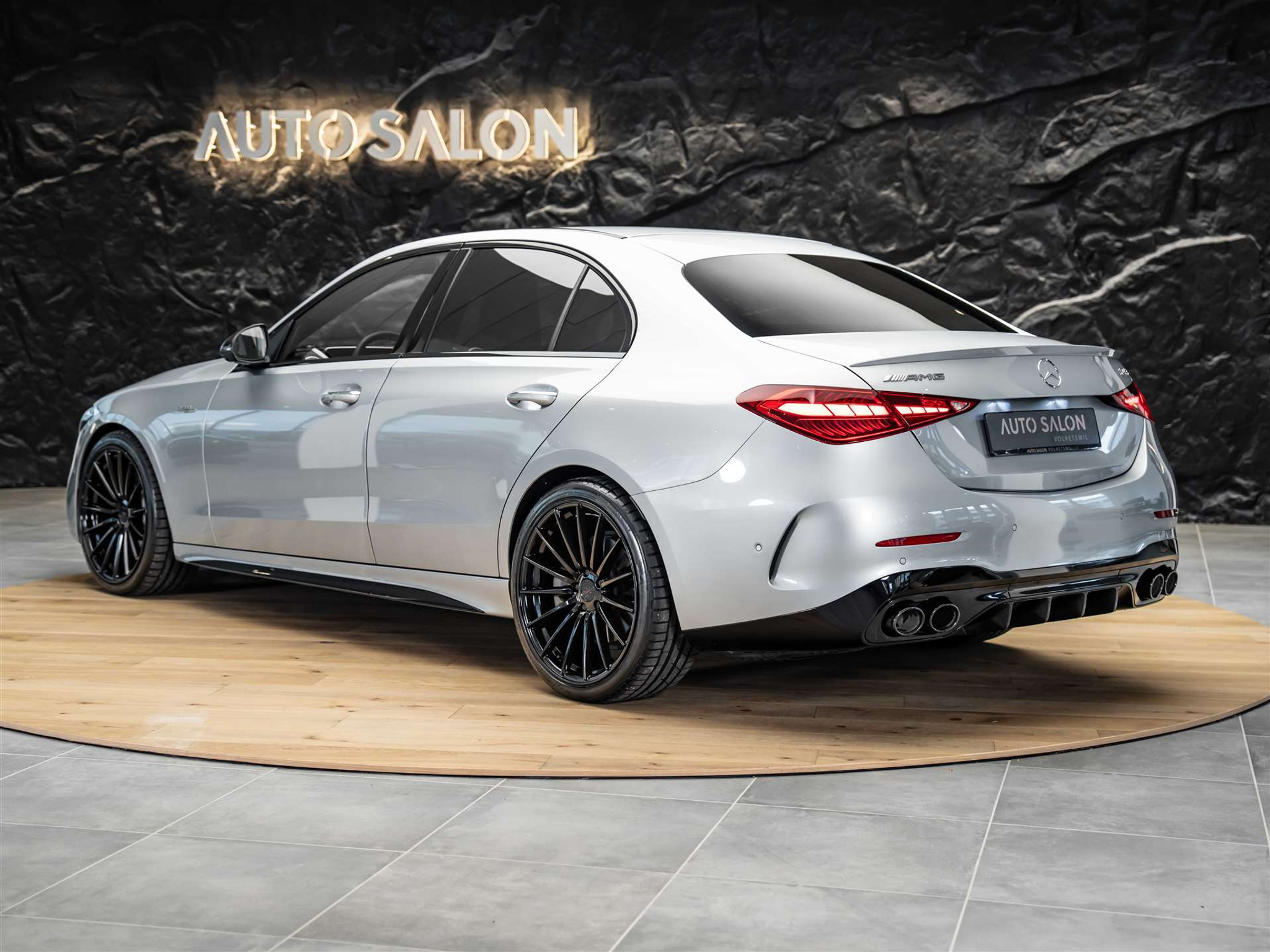 listing desktop thumbnail image 2