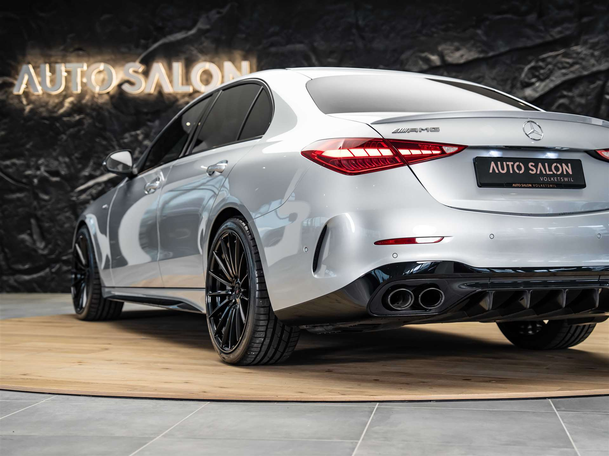 listing desktop thumbnail image 20