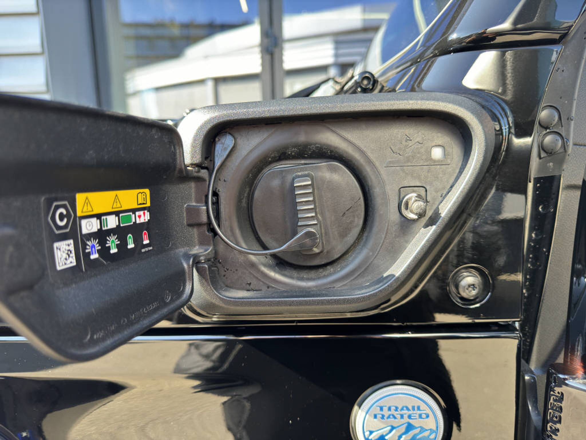 listing desktop thumbnail image 9