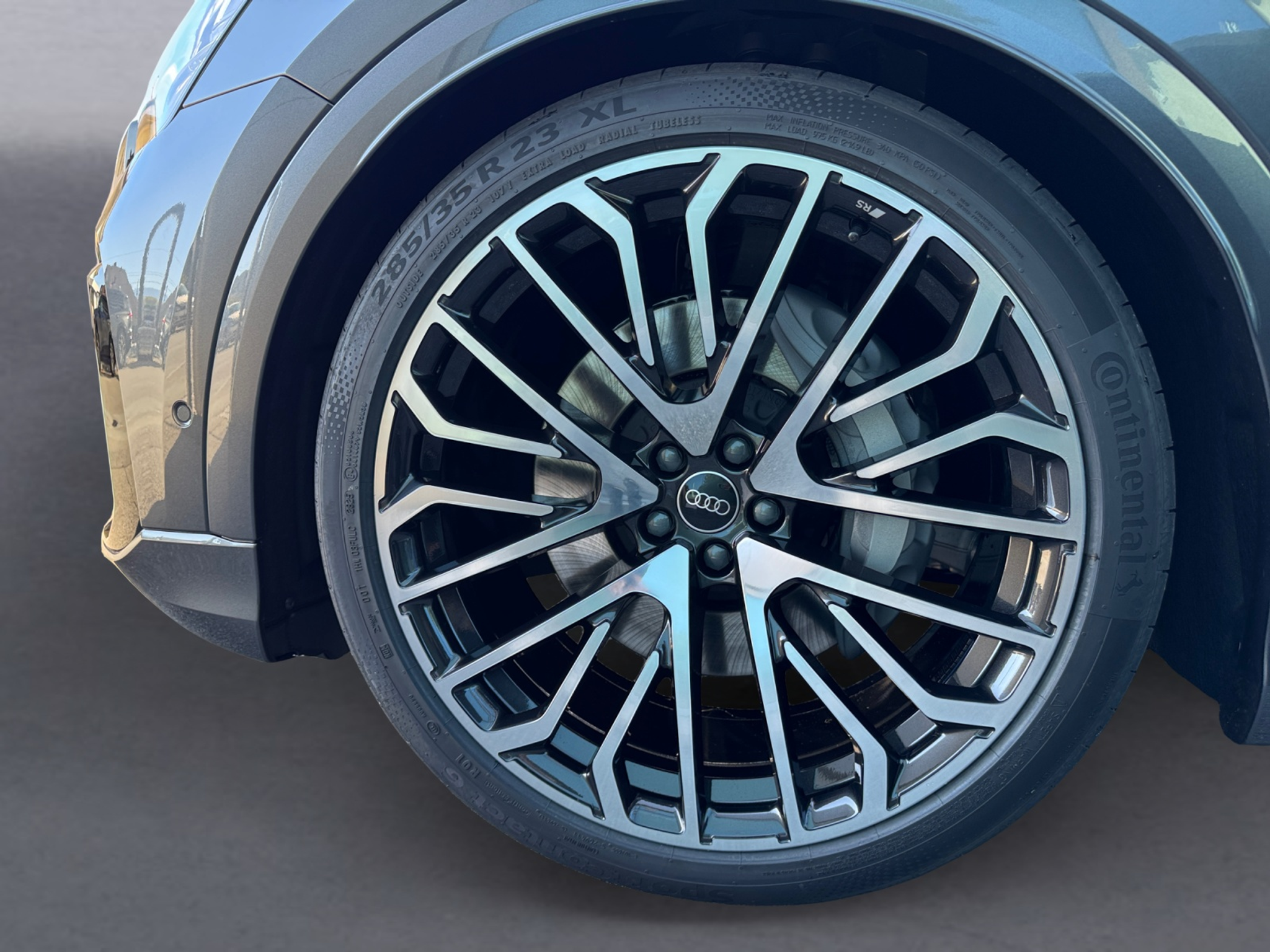 listing desktop thumbnail image 12