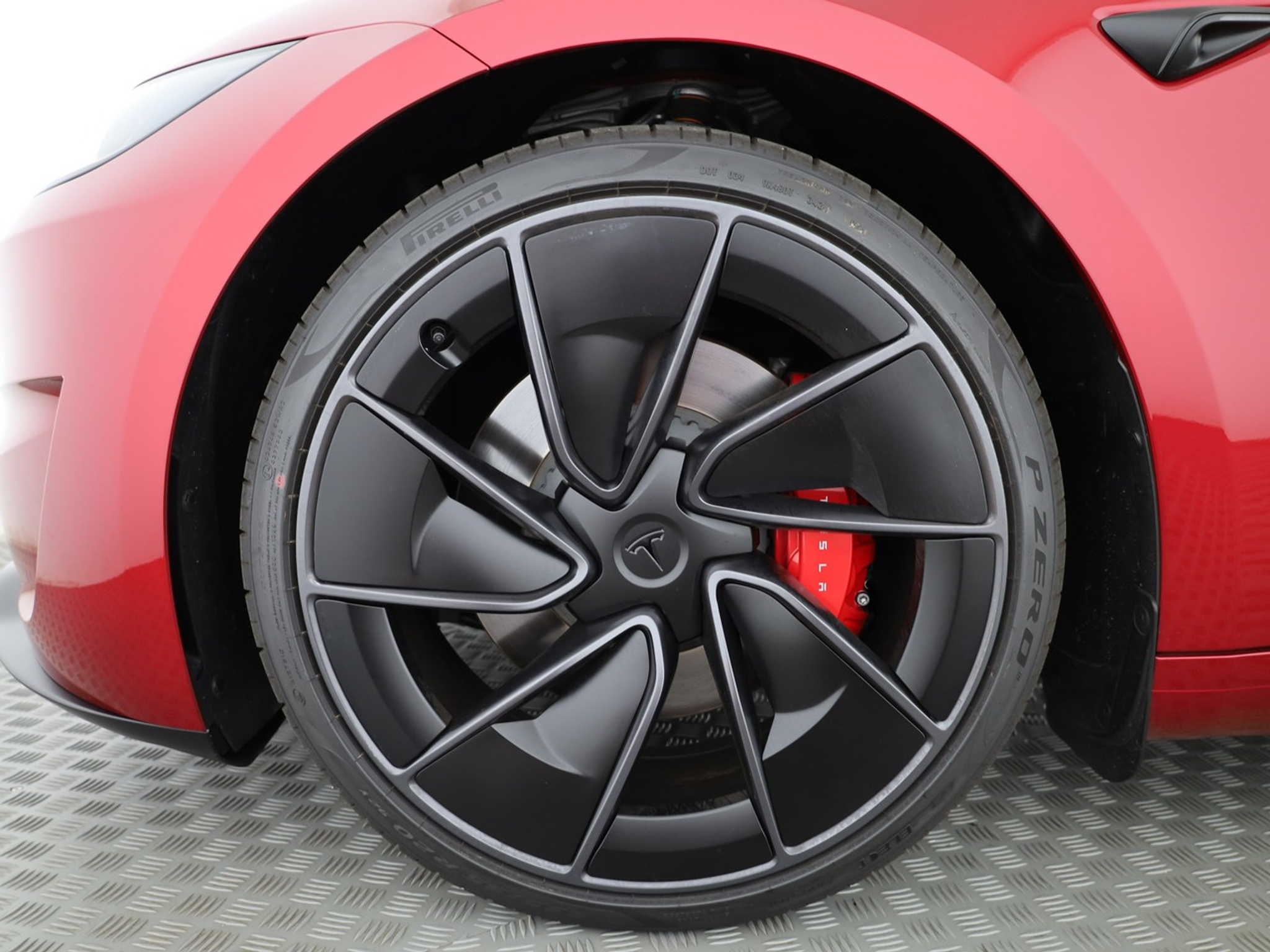 listing desktop thumbnail image 4