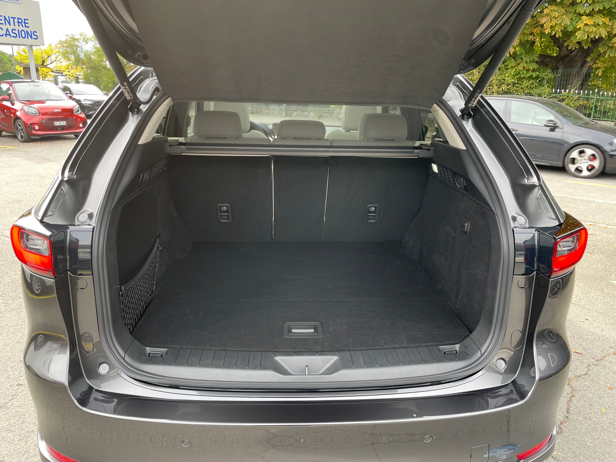 listing desktop thumbnail image 9