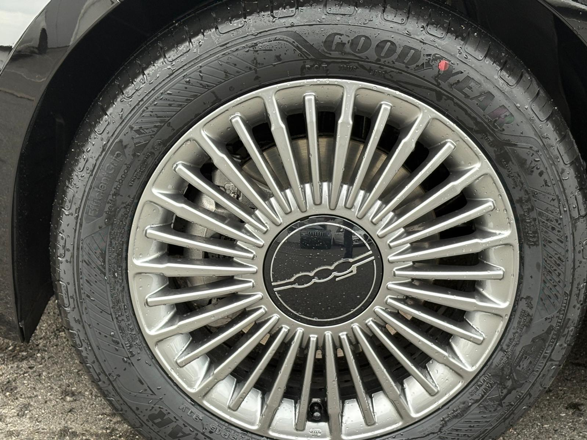 listing desktop thumbnail image 8