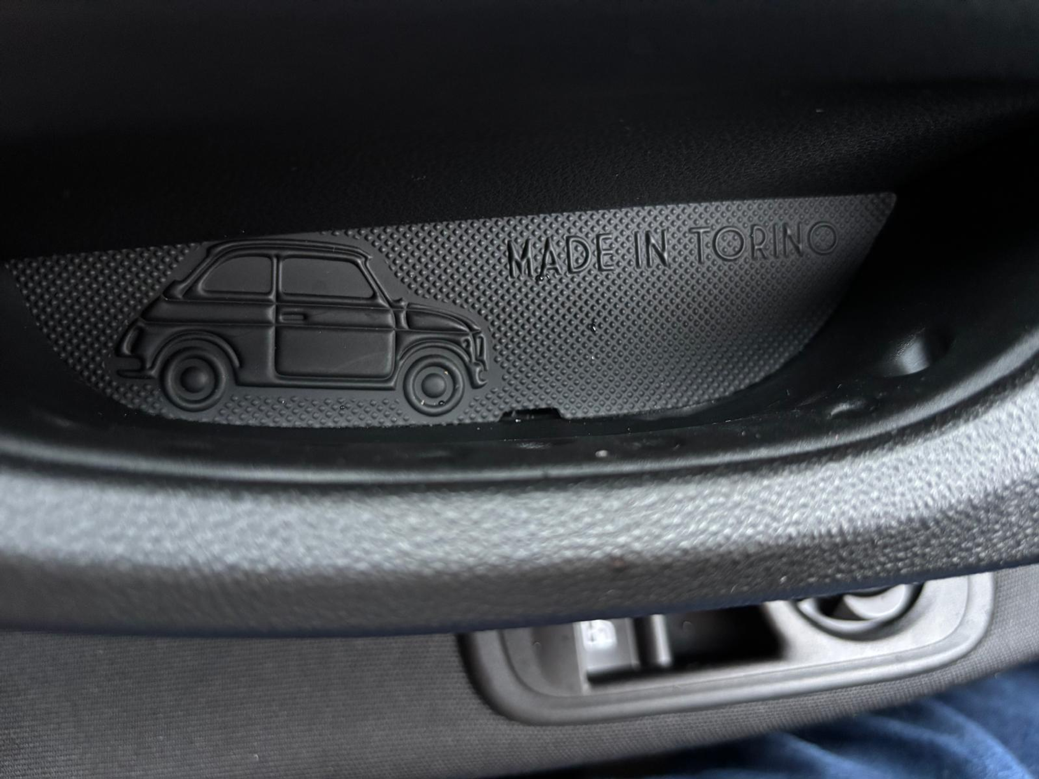 listing desktop thumbnail image 7