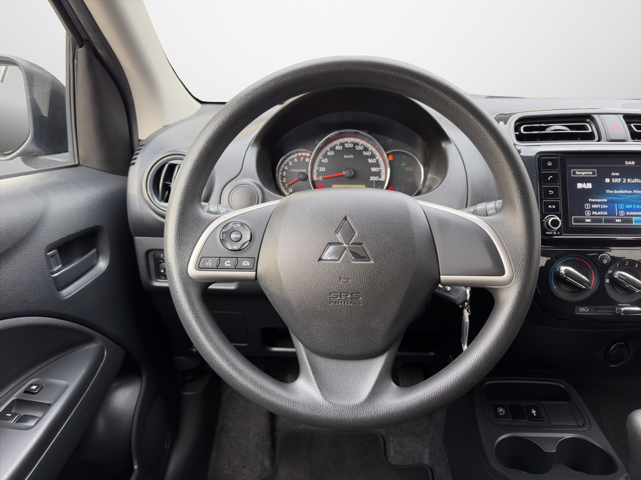 listing desktop thumbnail image 6