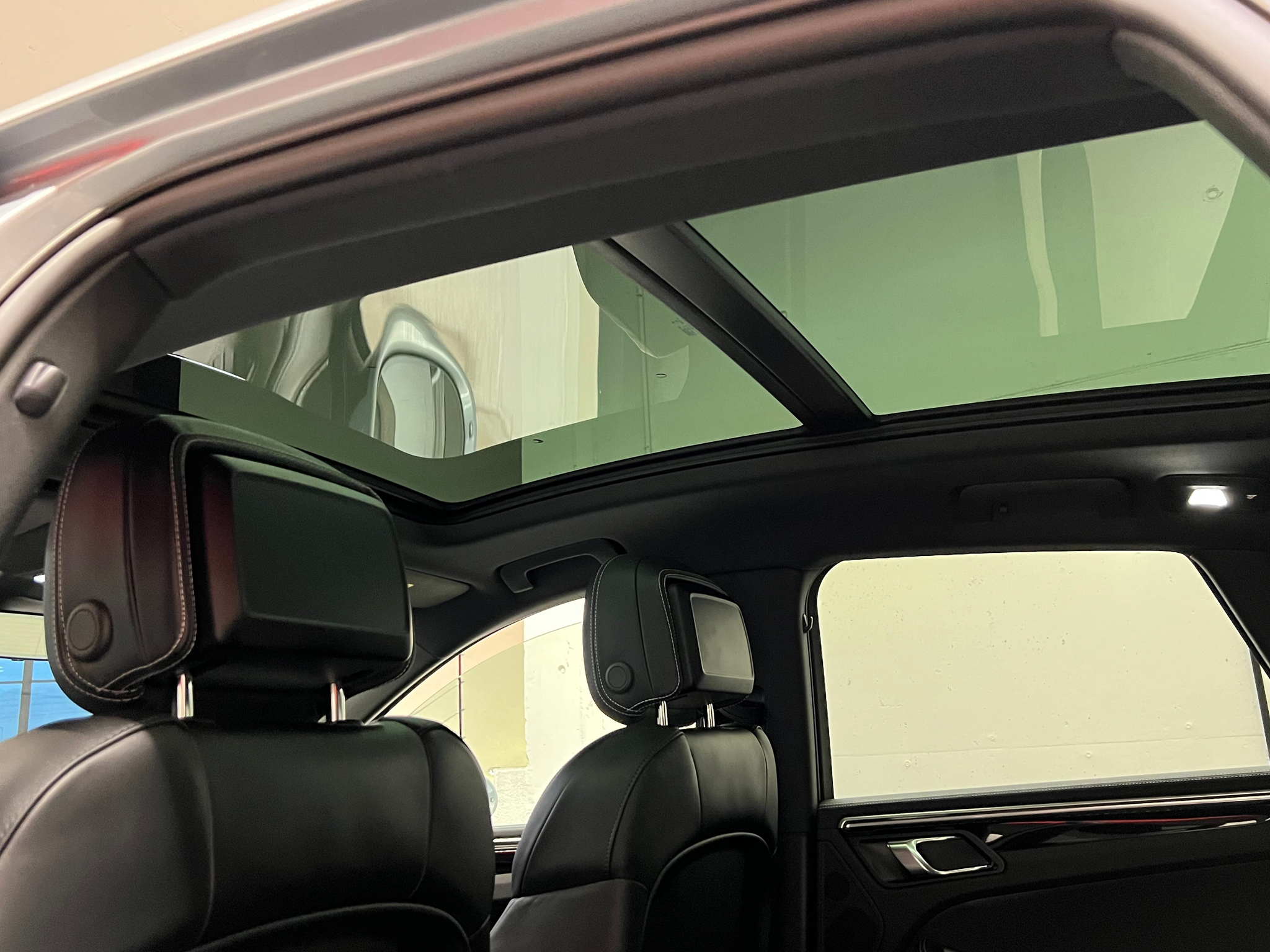 listing desktop thumbnail image 18