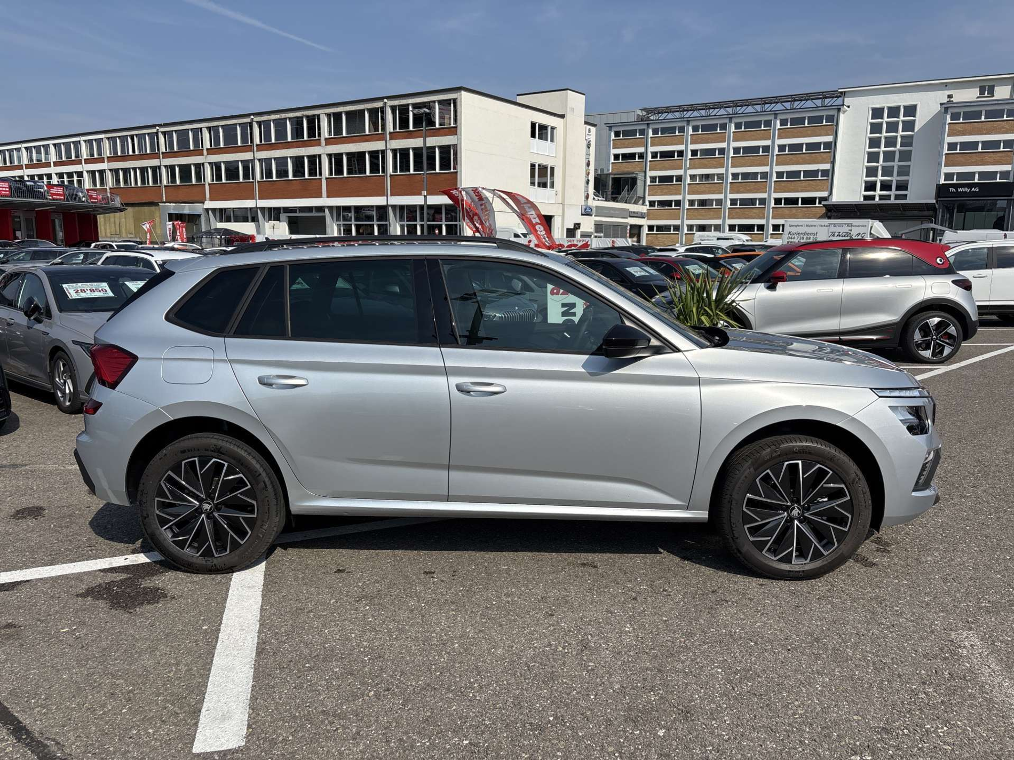 listing desktop thumbnail image 12