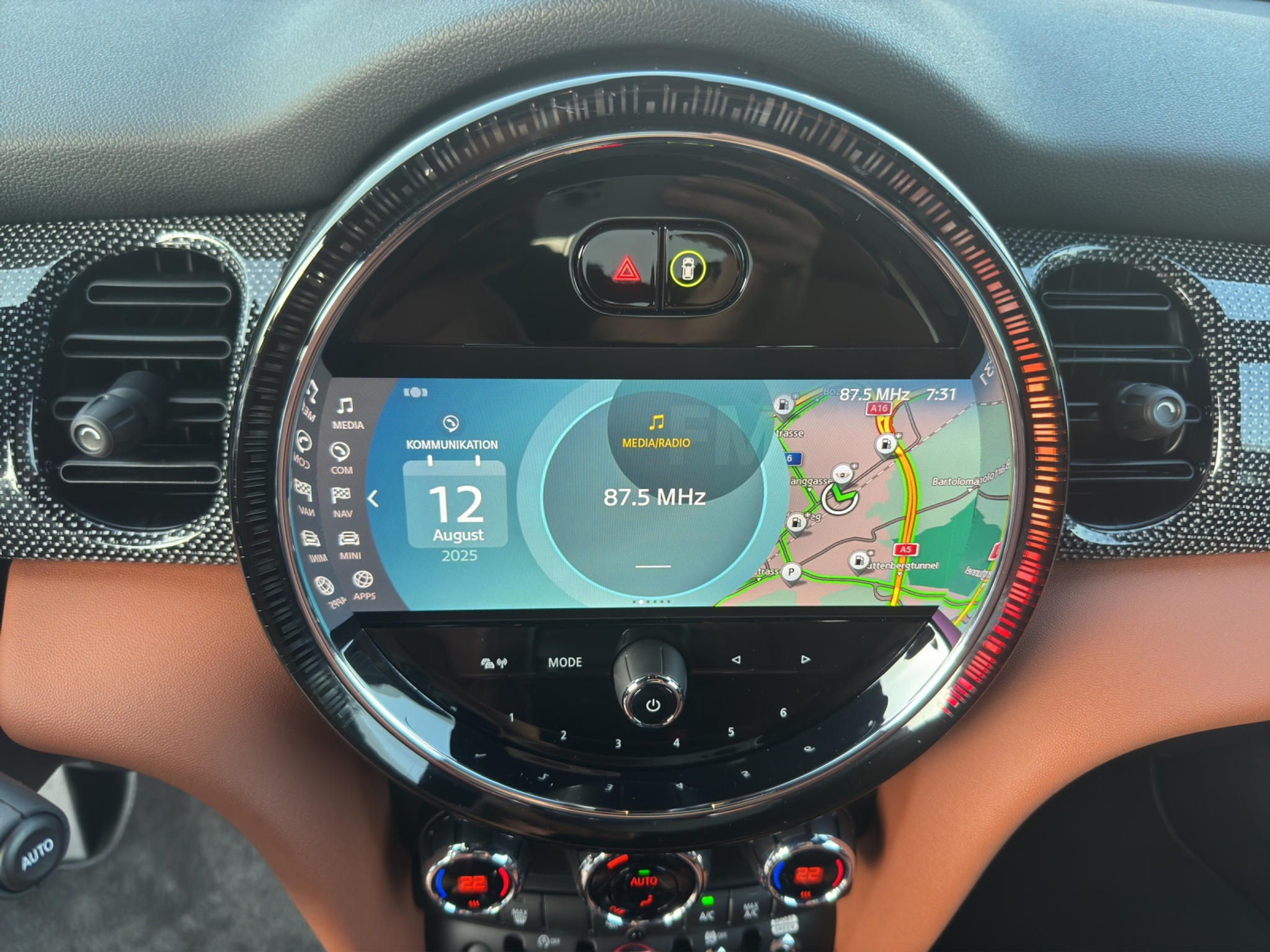 listing desktop thumbnail image 12