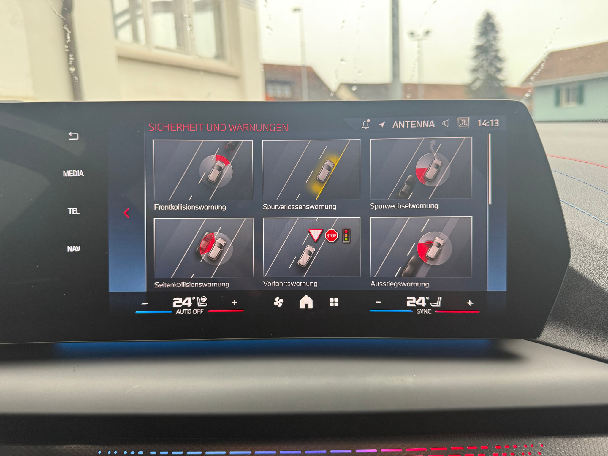 listing desktop thumbnail image 14