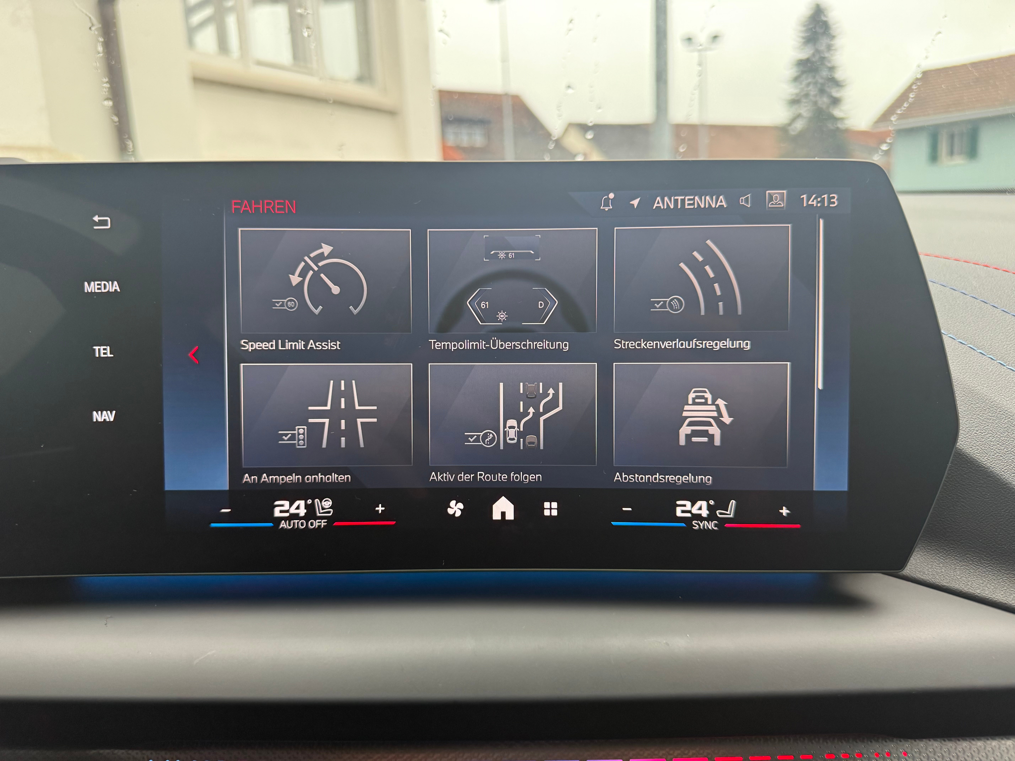 listing desktop thumbnail image 18