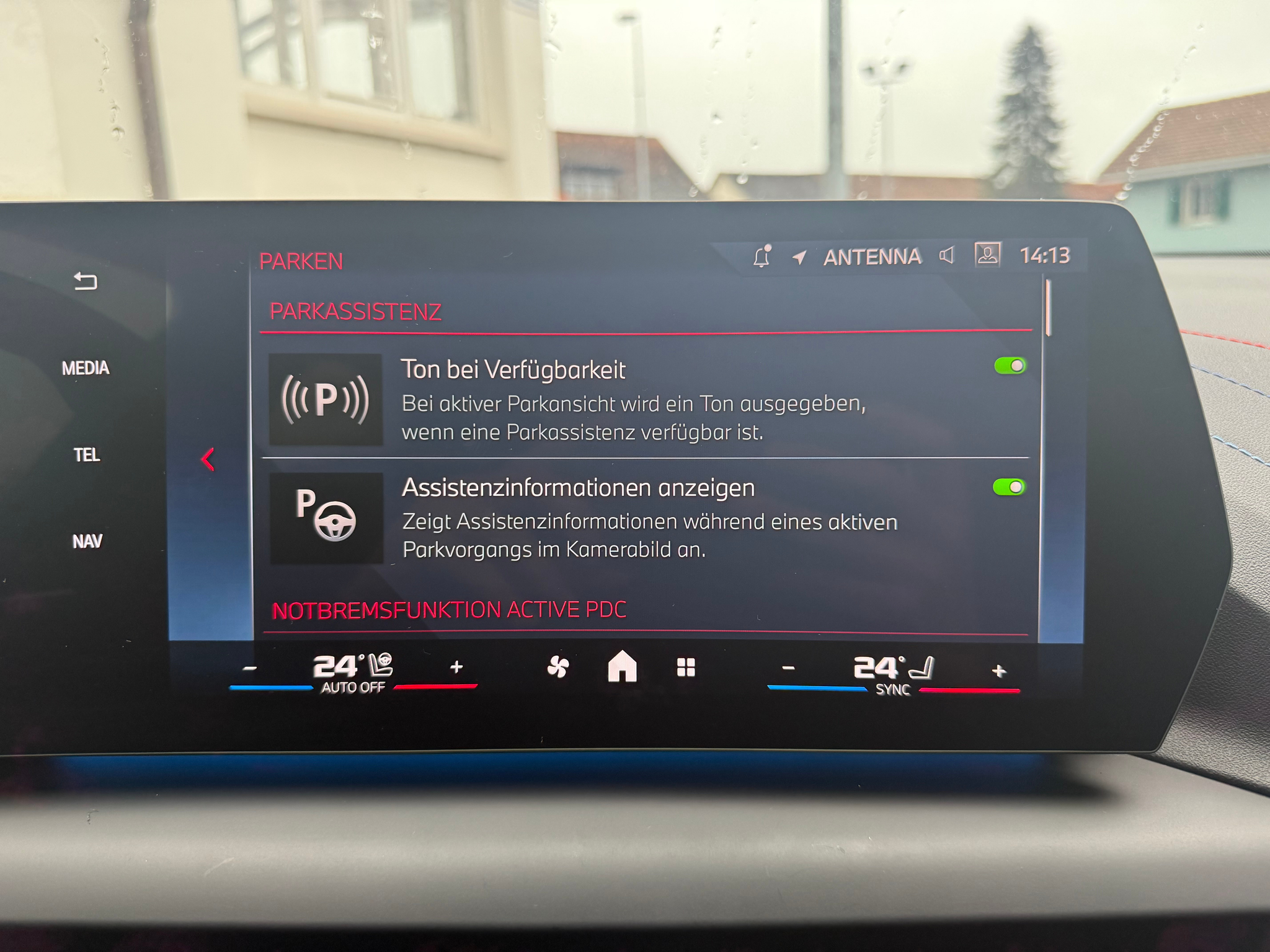 listing desktop thumbnail image 16