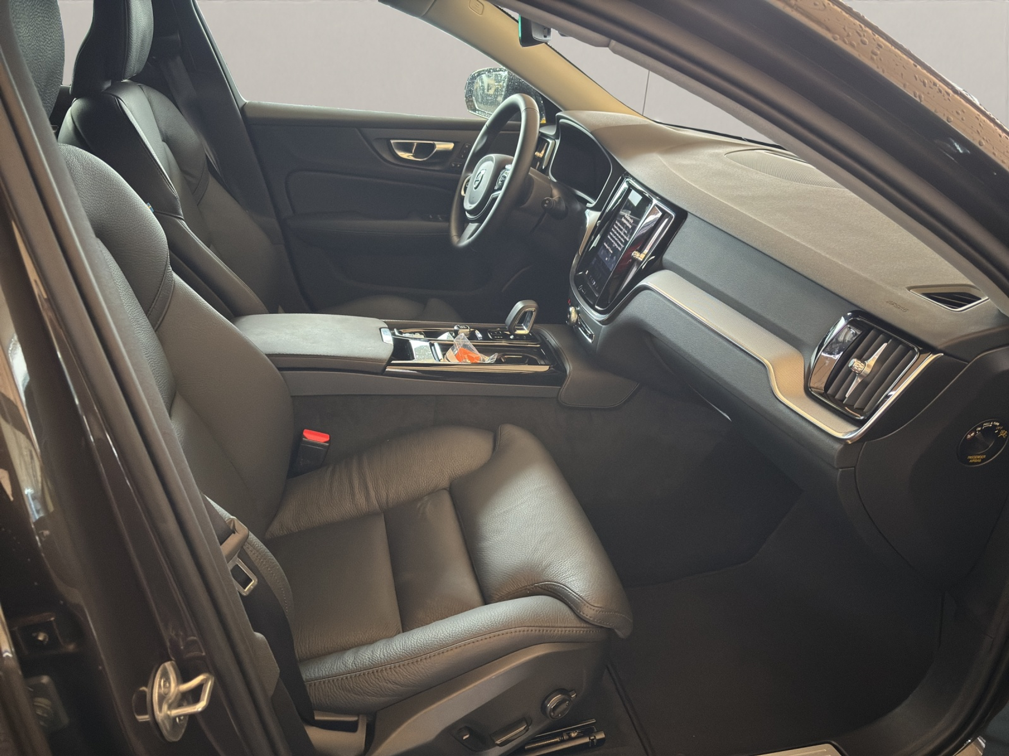 listing desktop thumbnail image 11