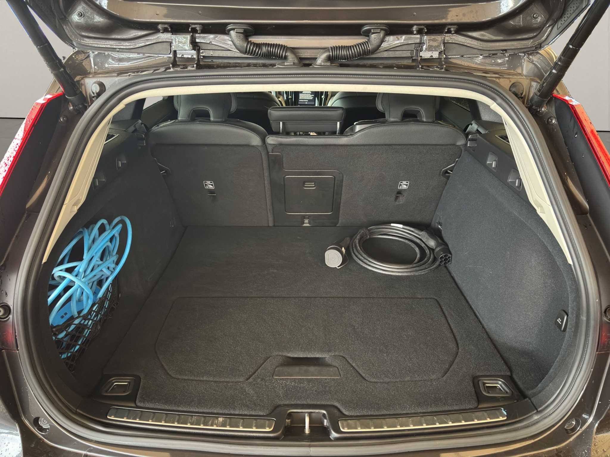 listing desktop thumbnail image 14