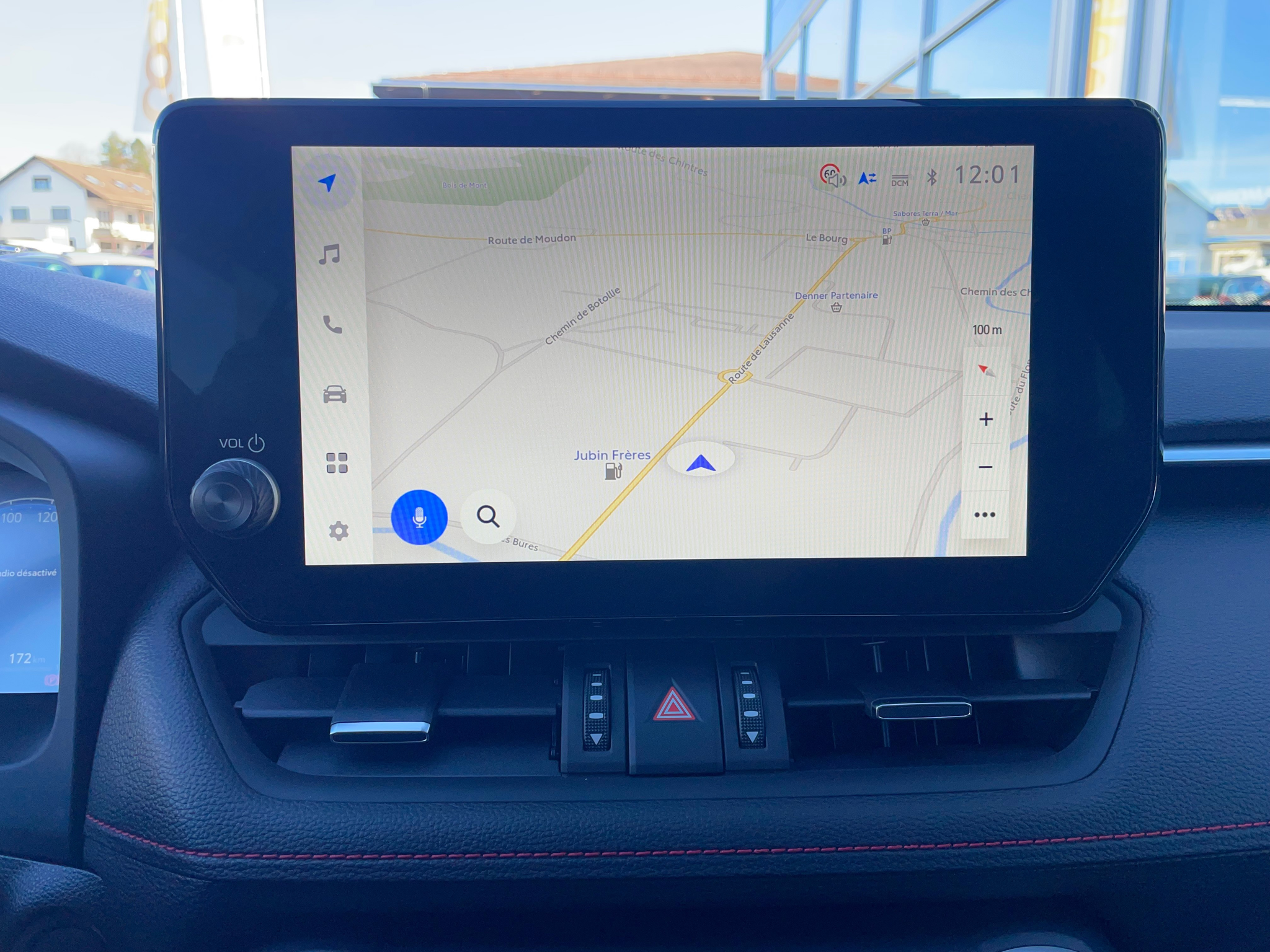 listing desktop thumbnail image 28