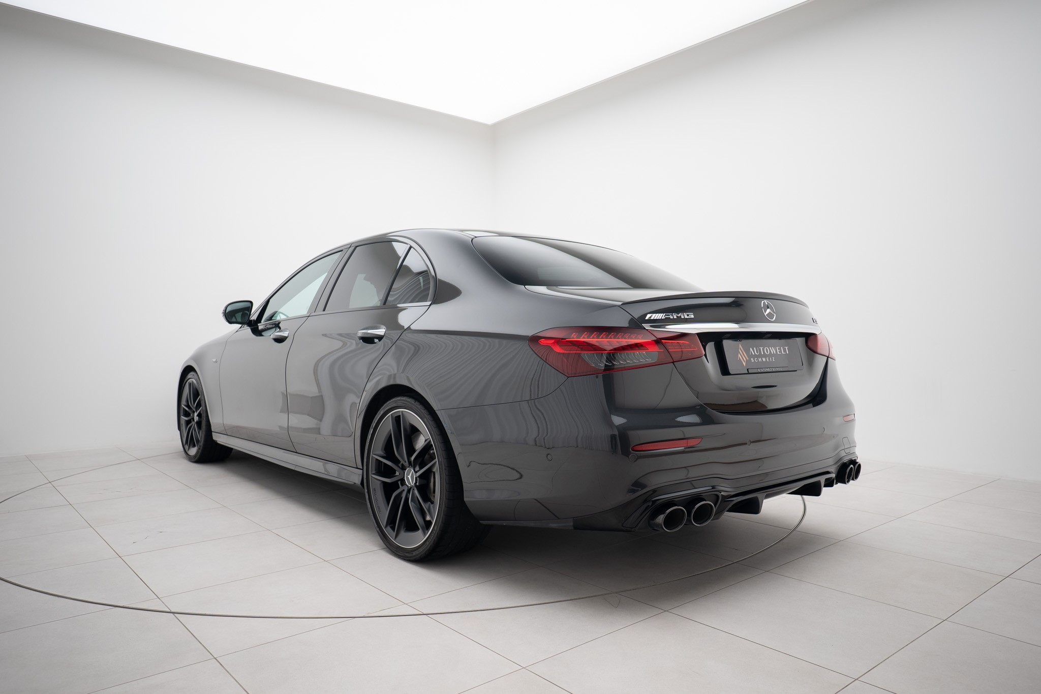 listing desktop thumbnail image 2