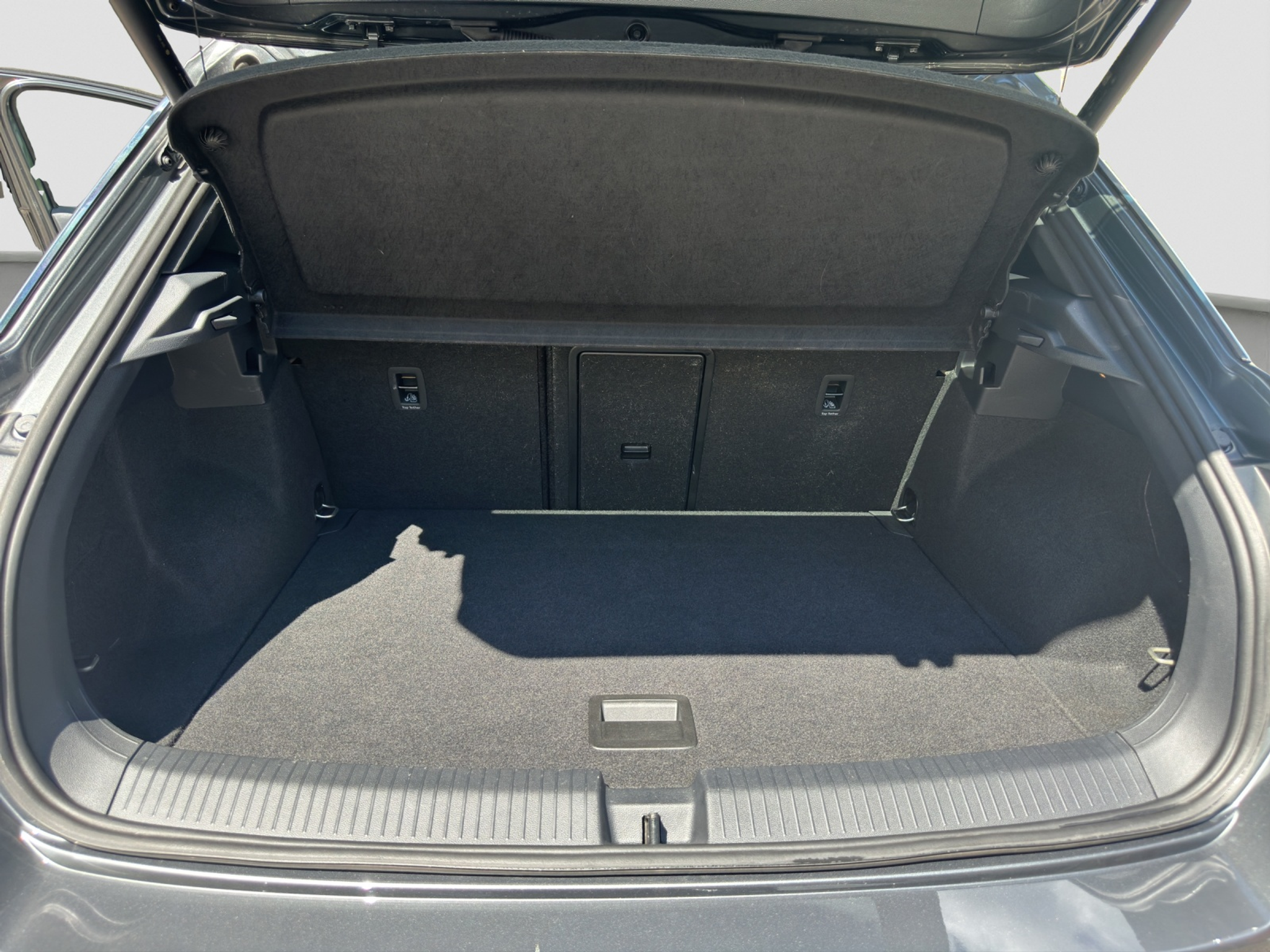 listing desktop thumbnail image 9