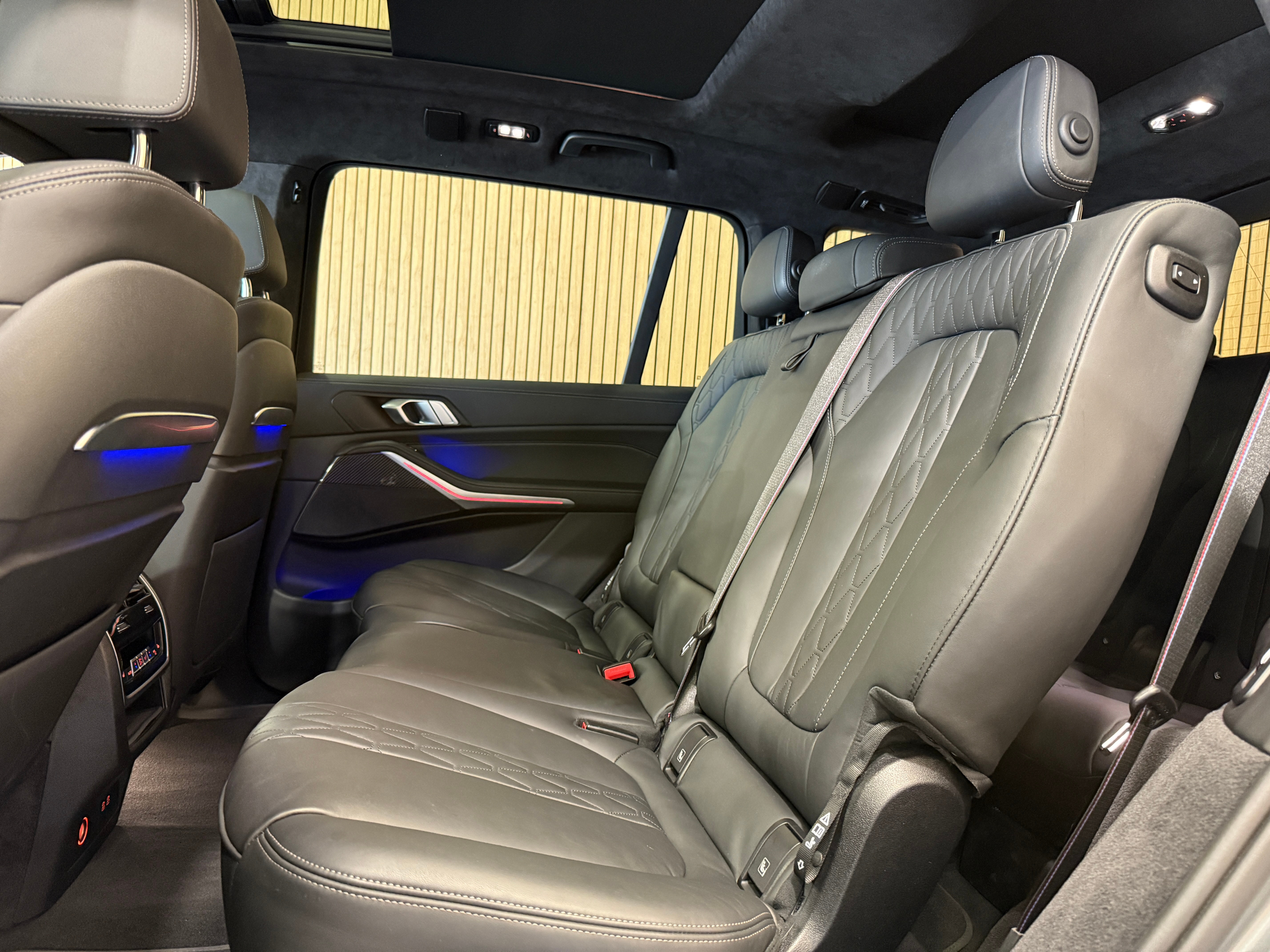 listing desktop thumbnail image 21