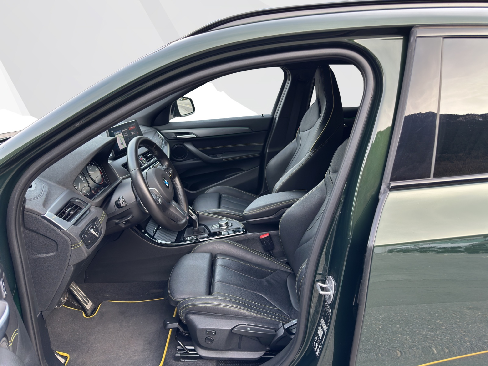 listing desktop thumbnail image 8