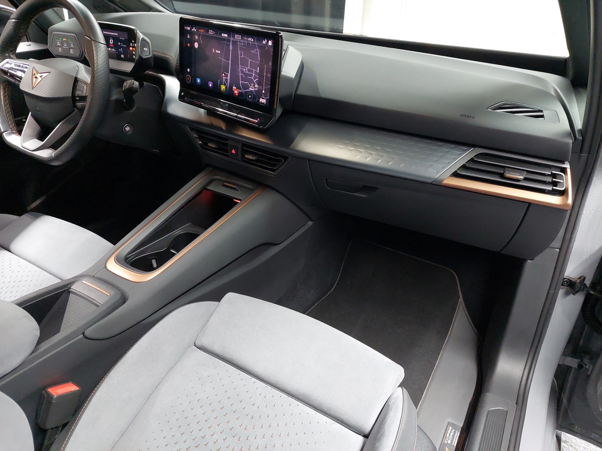 listing desktop thumbnail image 9