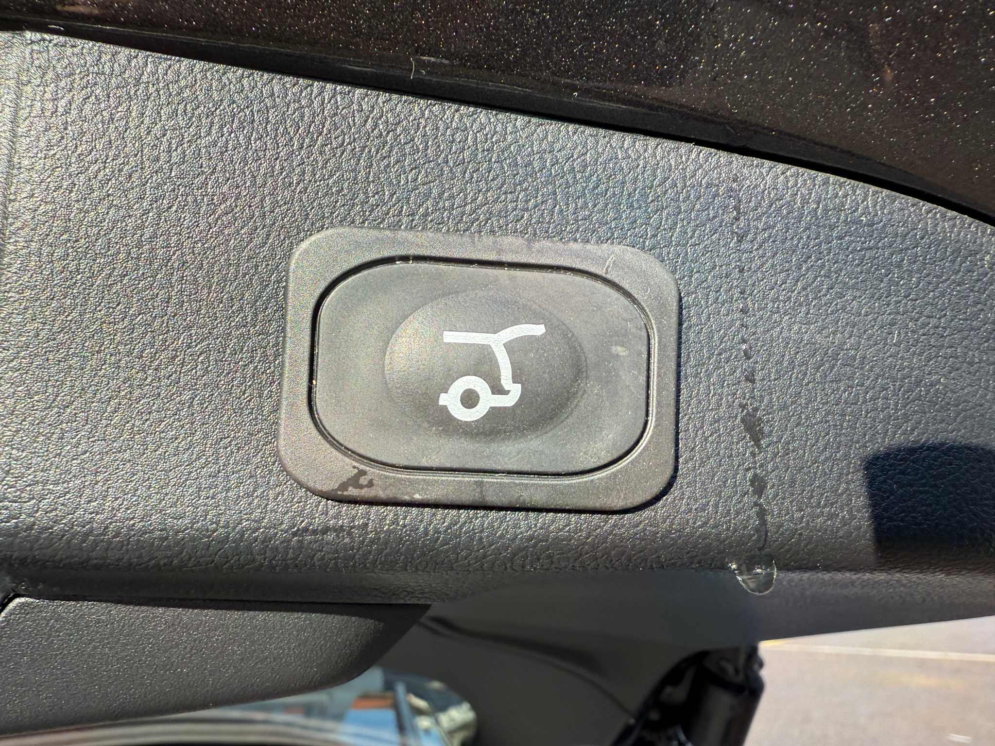 listing desktop thumbnail image 9