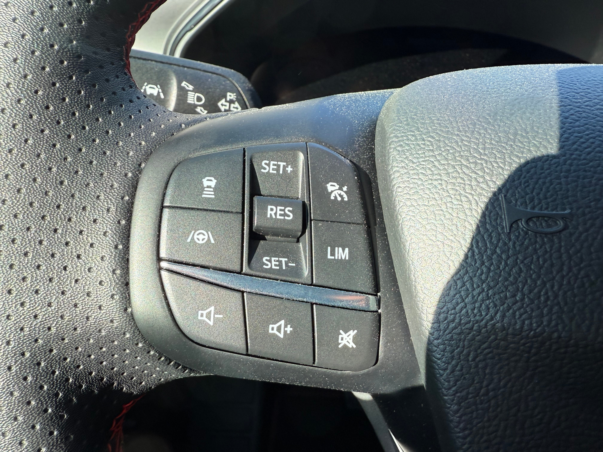 listing desktop thumbnail image 12