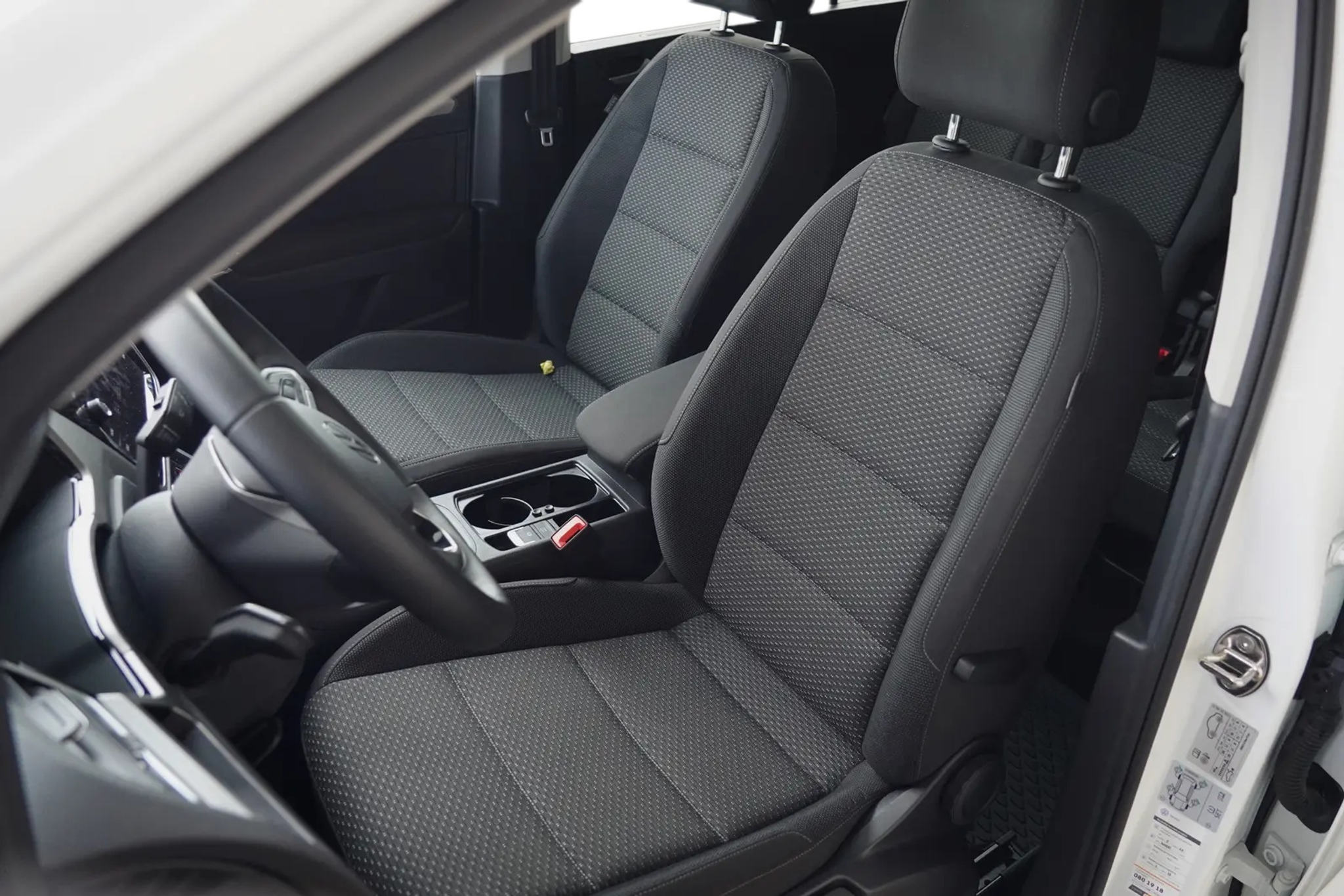 listing desktop thumbnail image 5