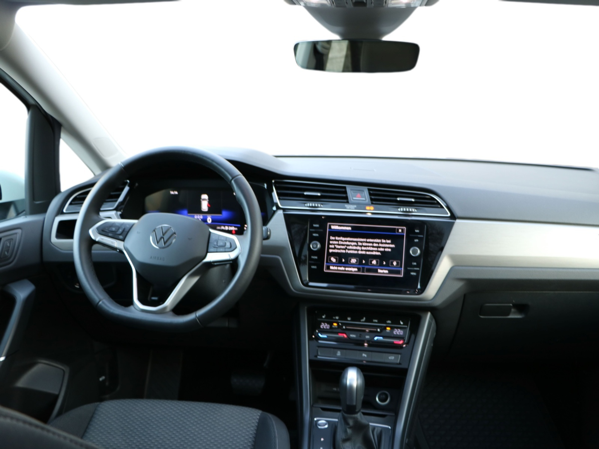 listing desktop thumbnail image 13