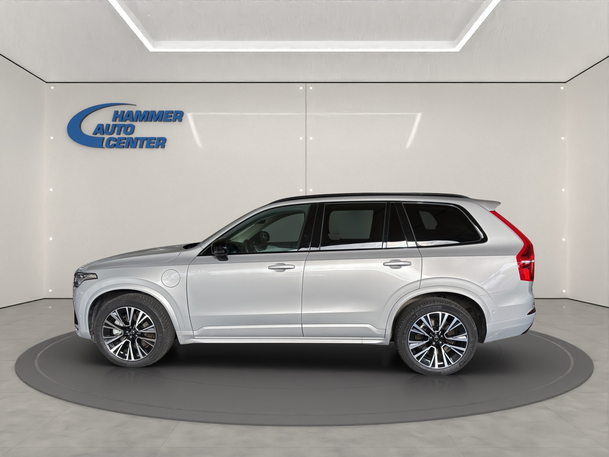 listing desktop thumbnail image 1