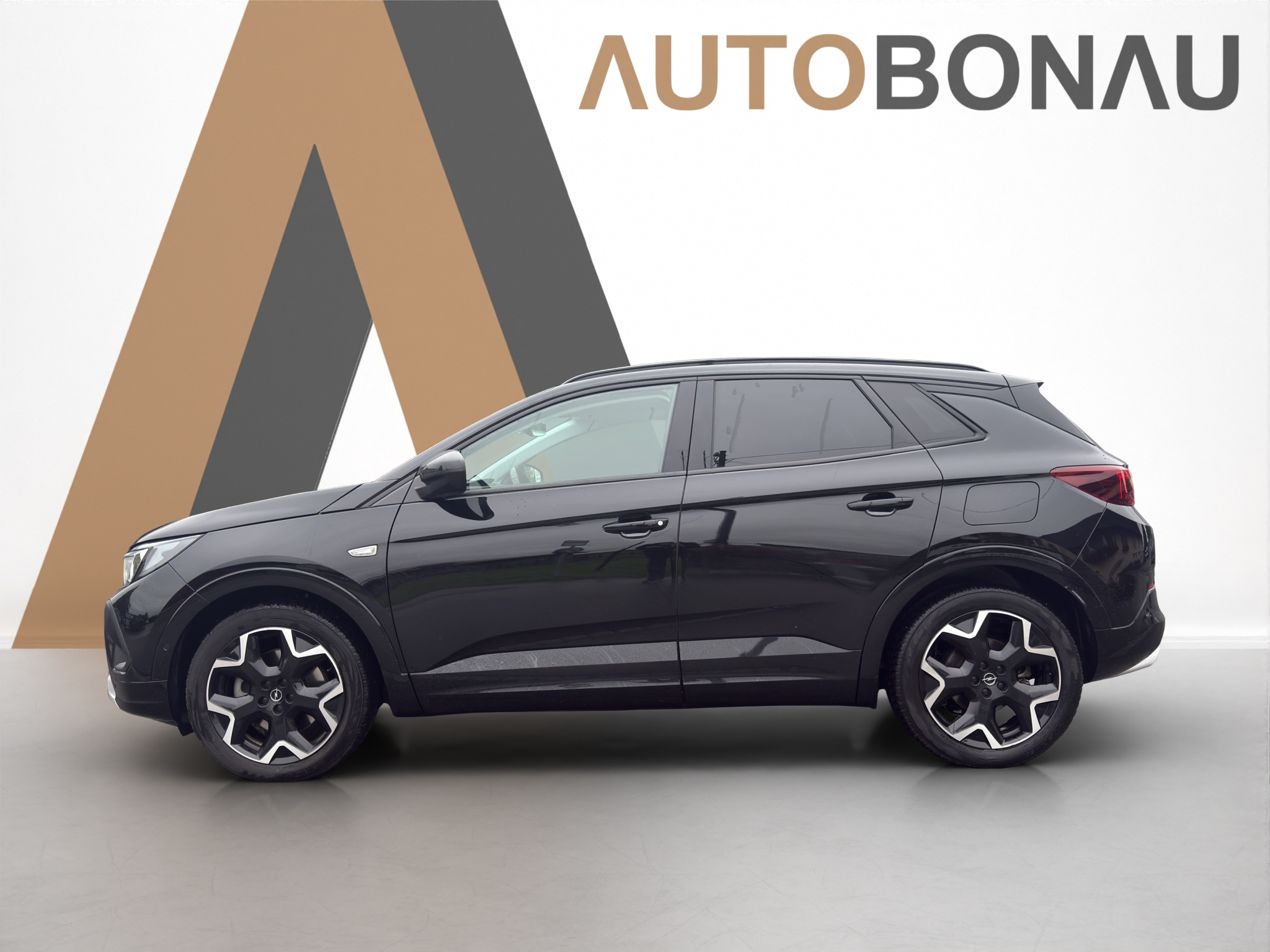 listing desktop thumbnail image 1