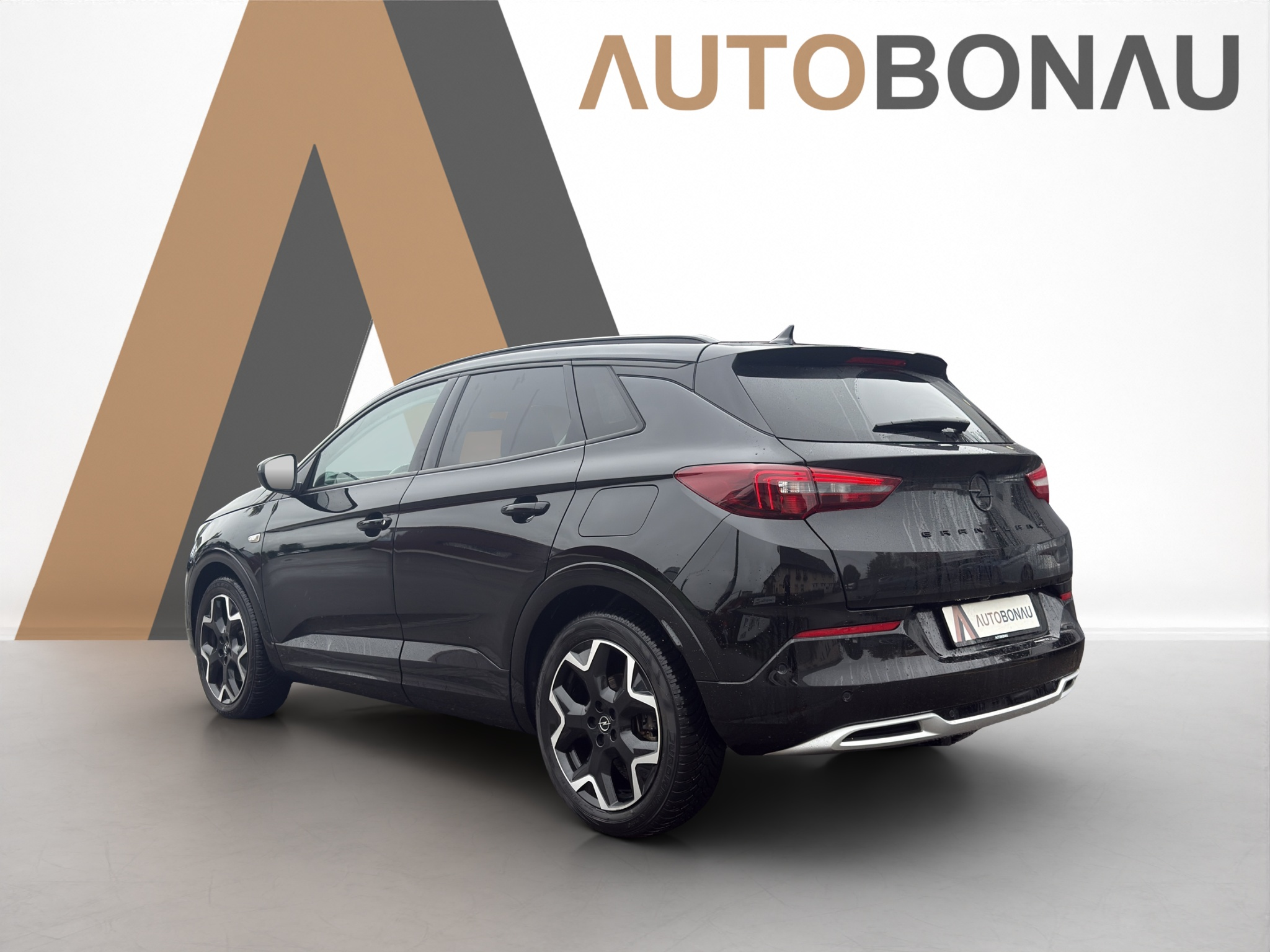 listing desktop thumbnail image 2