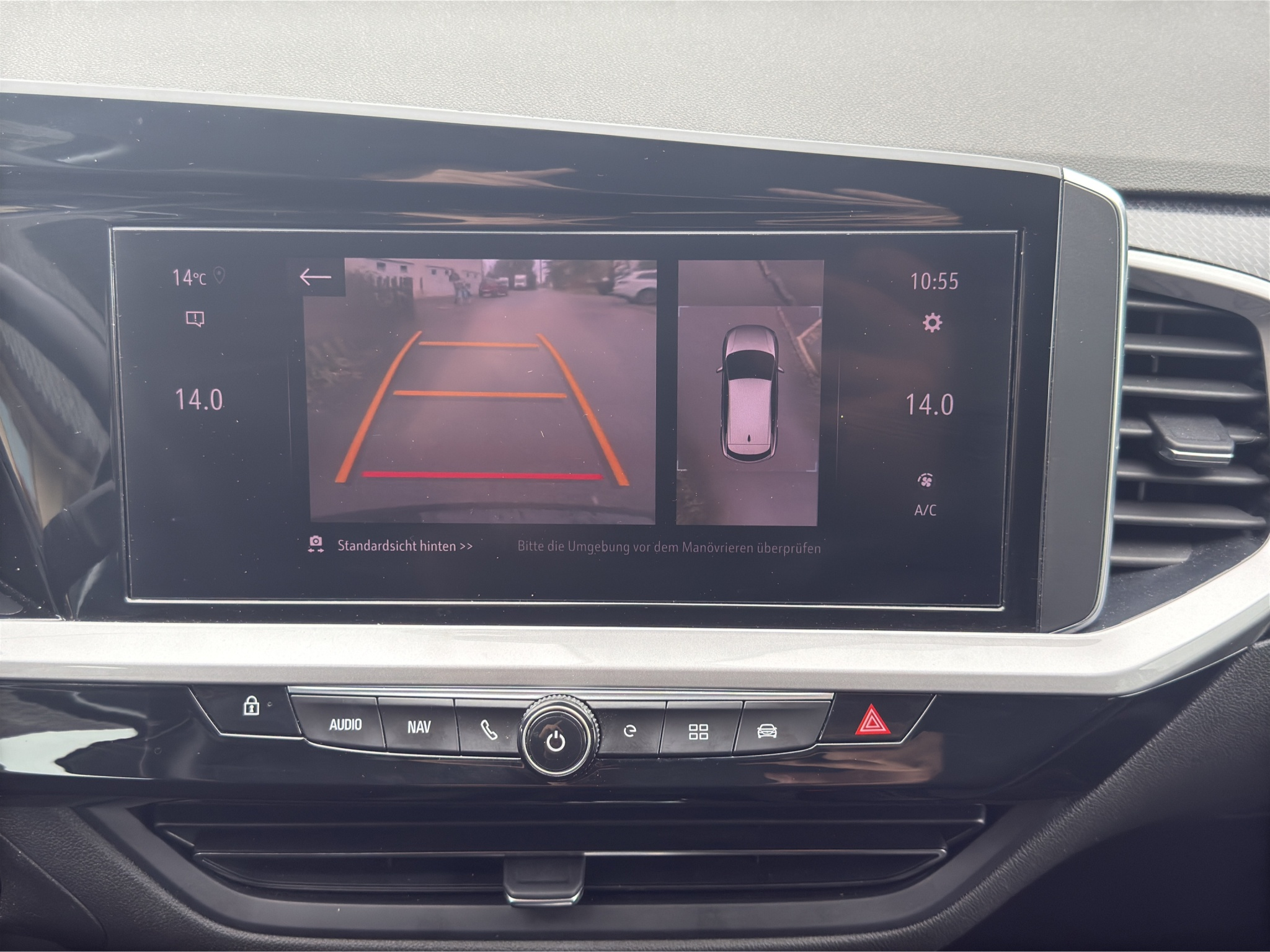 listing desktop thumbnail image 25