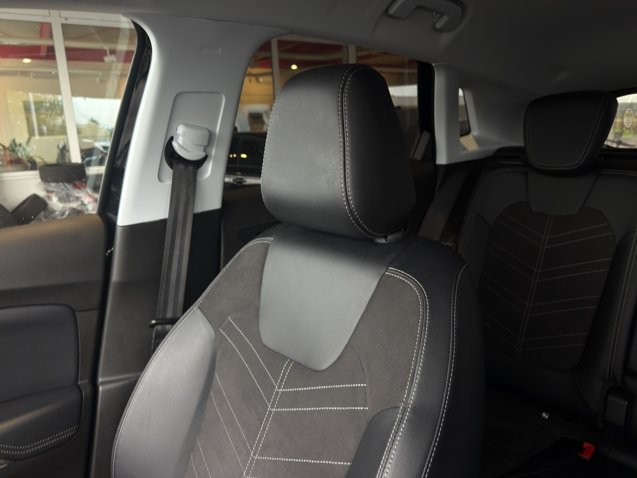 listing desktop thumbnail image 27