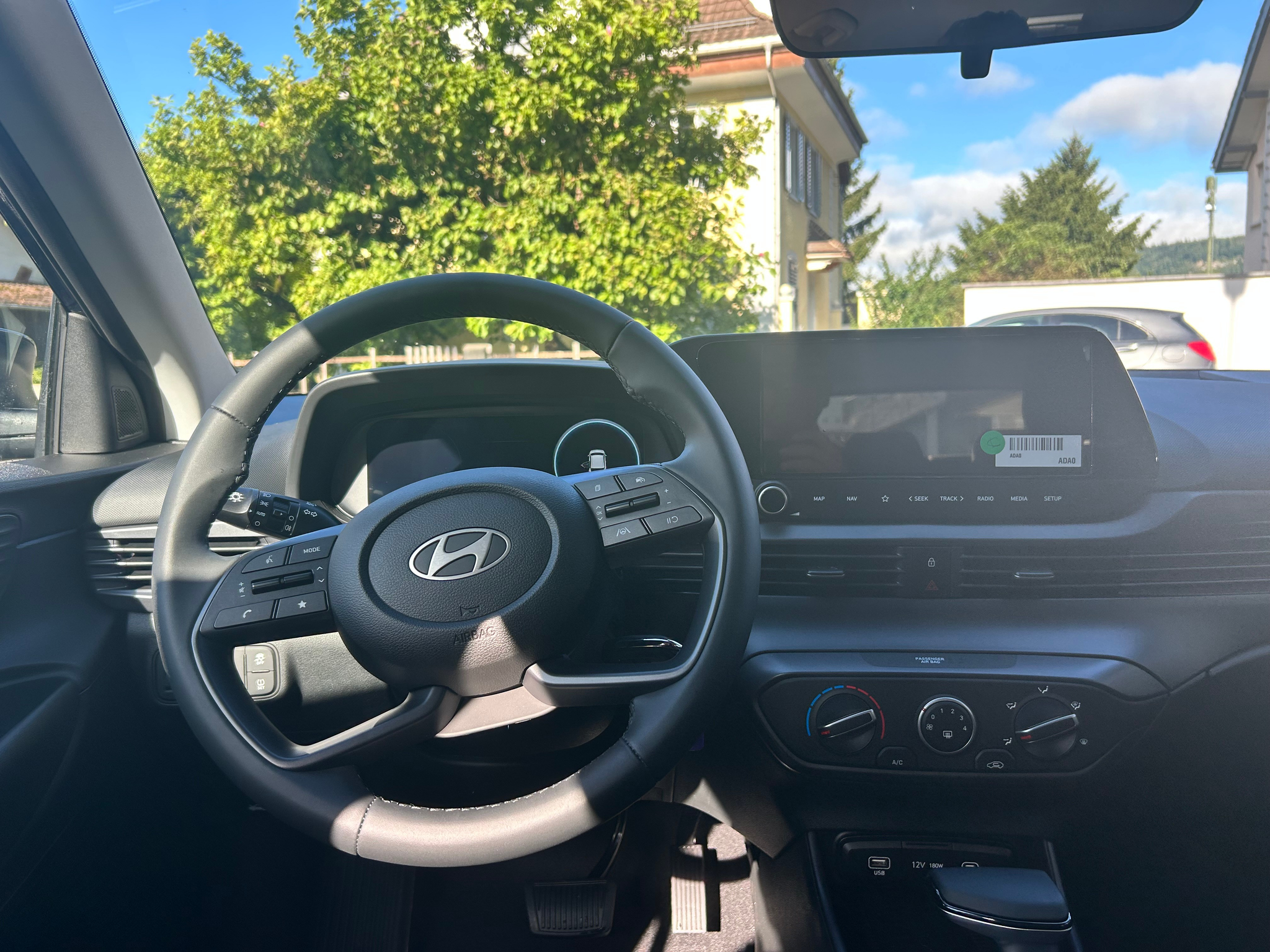 listing desktop thumbnail image 13