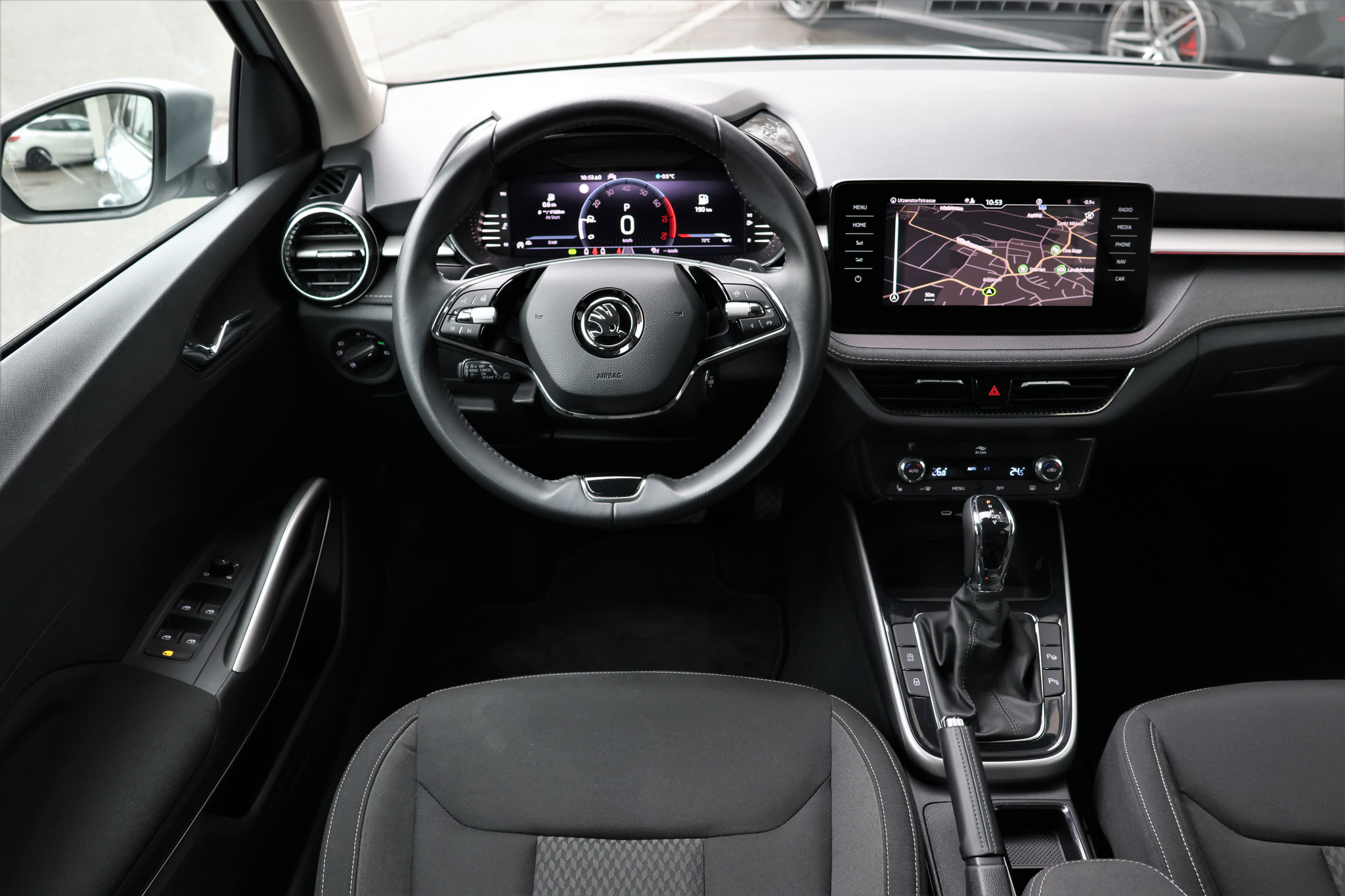 listing desktop thumbnail image 12