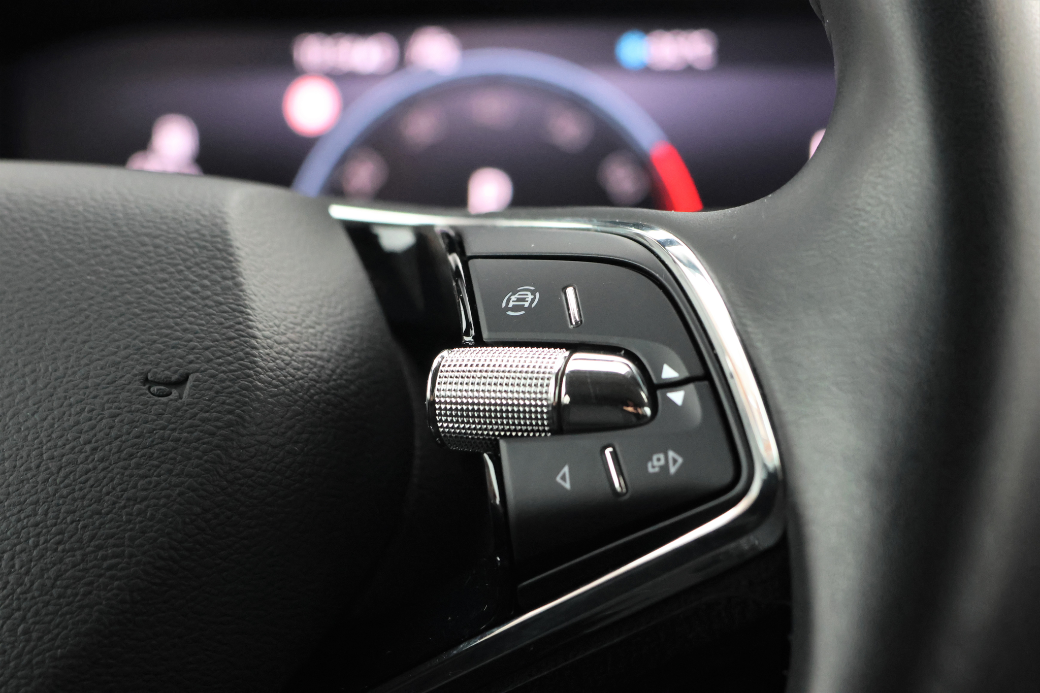 listing desktop thumbnail image 16